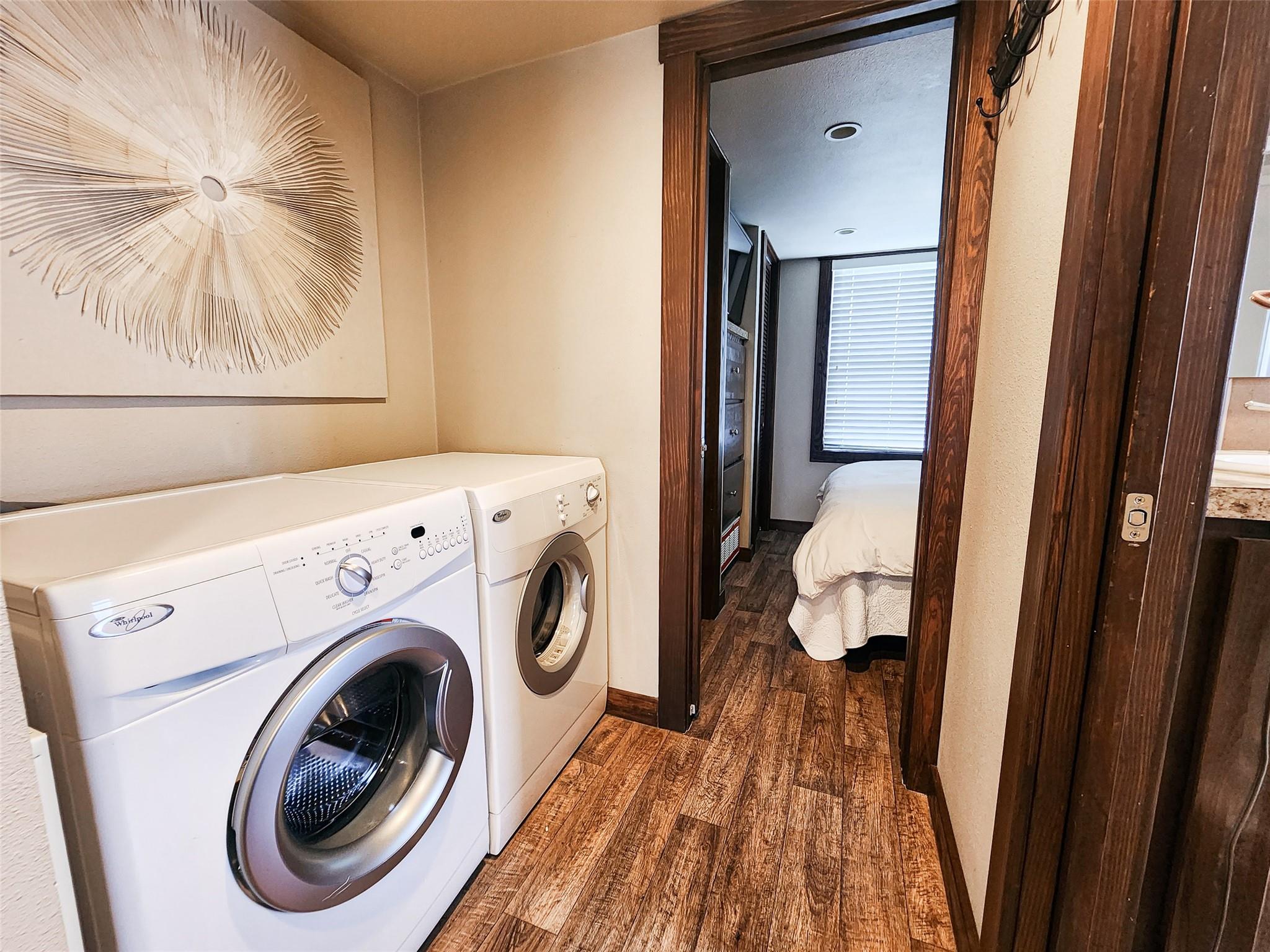 Image 16 of 24 For 276 Park Ave