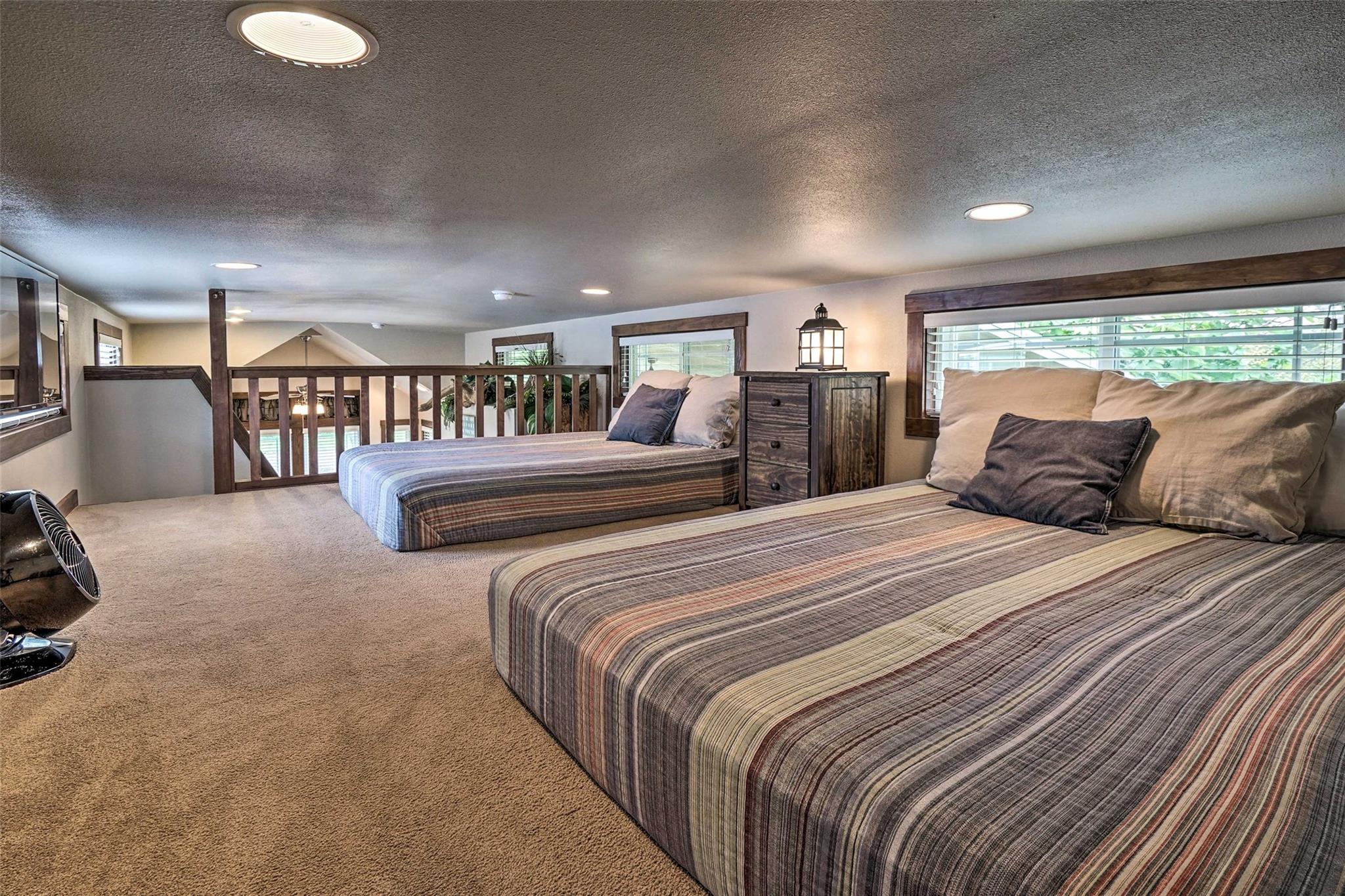 Image 20 of 24 For 276 Park Ave