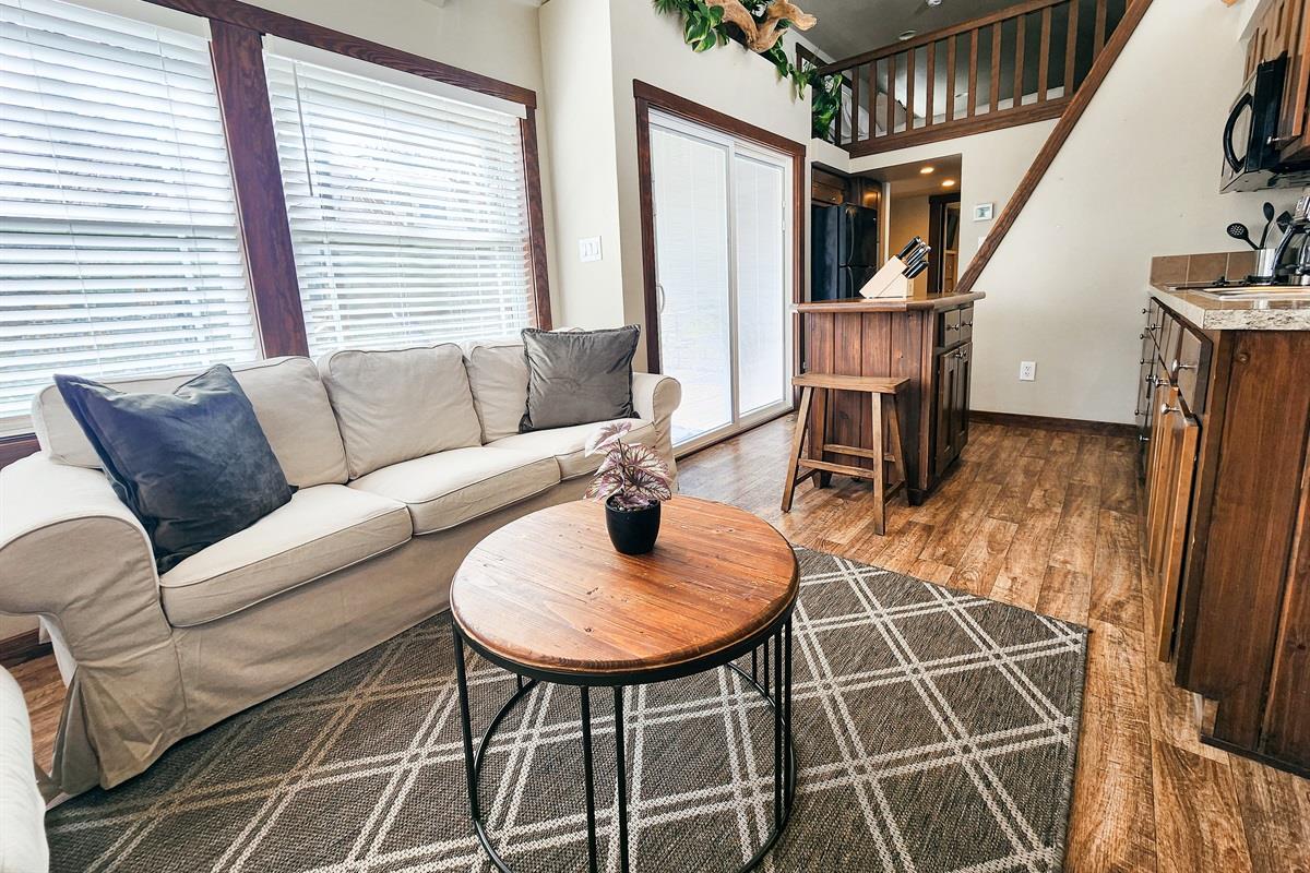 Image 5 of 24 For 276 Park Ave