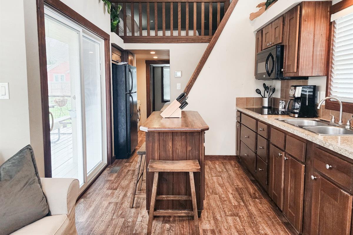 Image 6 of 24 For 276 Park Ave