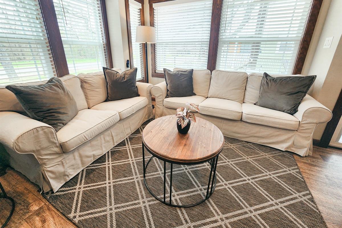 Image 8 of 24 For 276 Park Ave