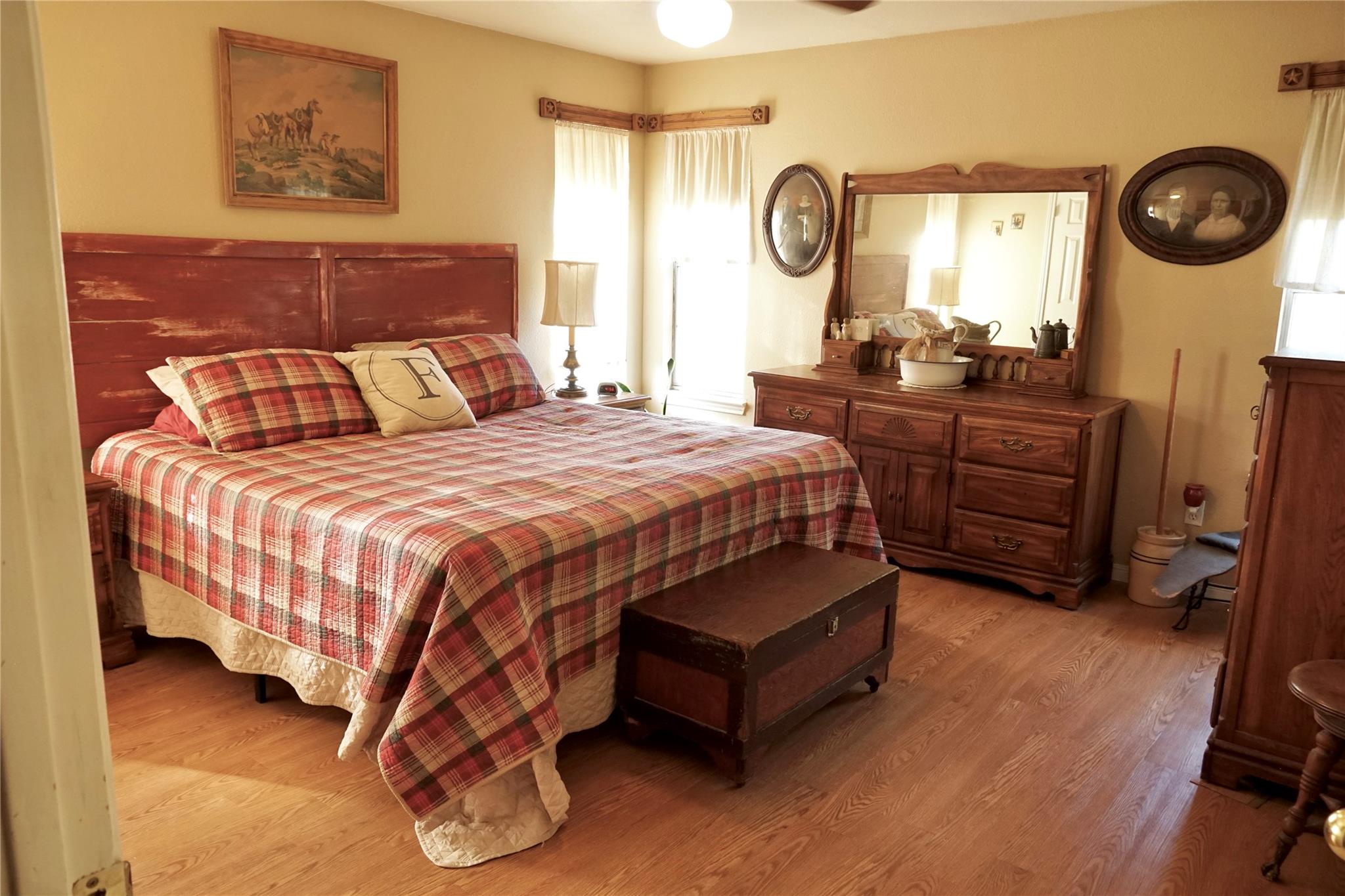 Image 29 of 40 For 1375 Cr 320  