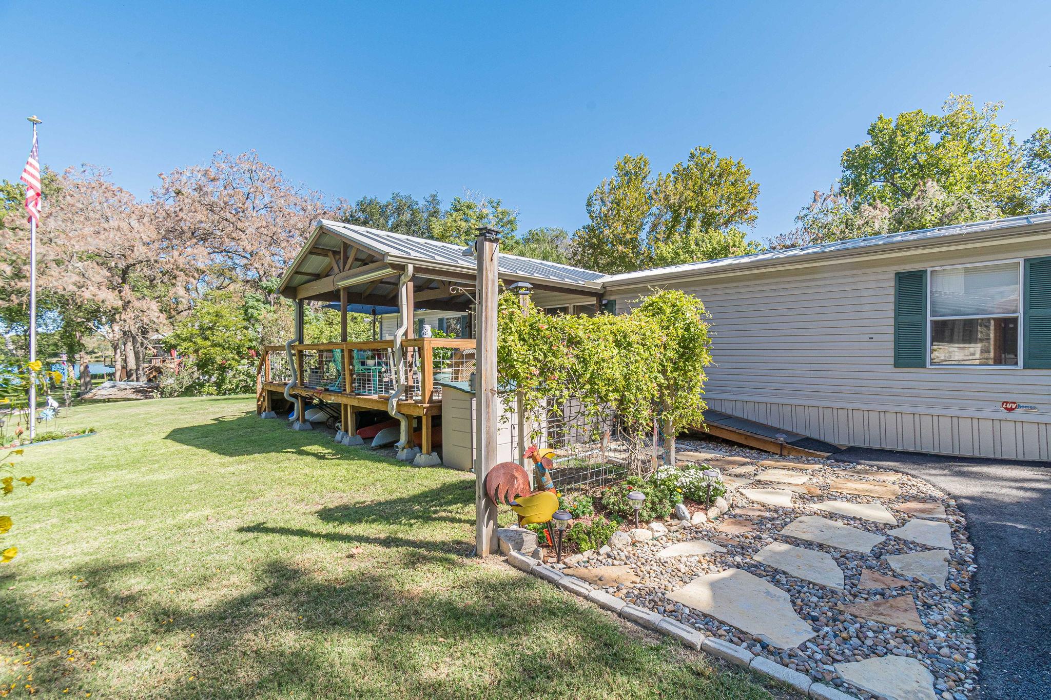 Image 7 of 35 For 384 Placid Cove Dr