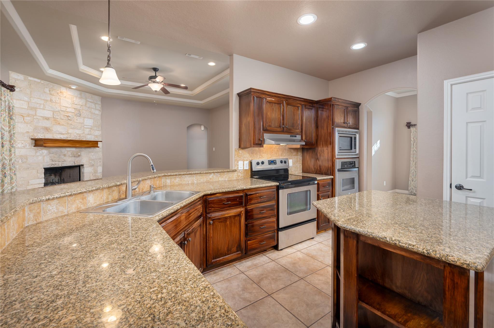 Image 7 of 24 For 455 Rose Blossom Loop