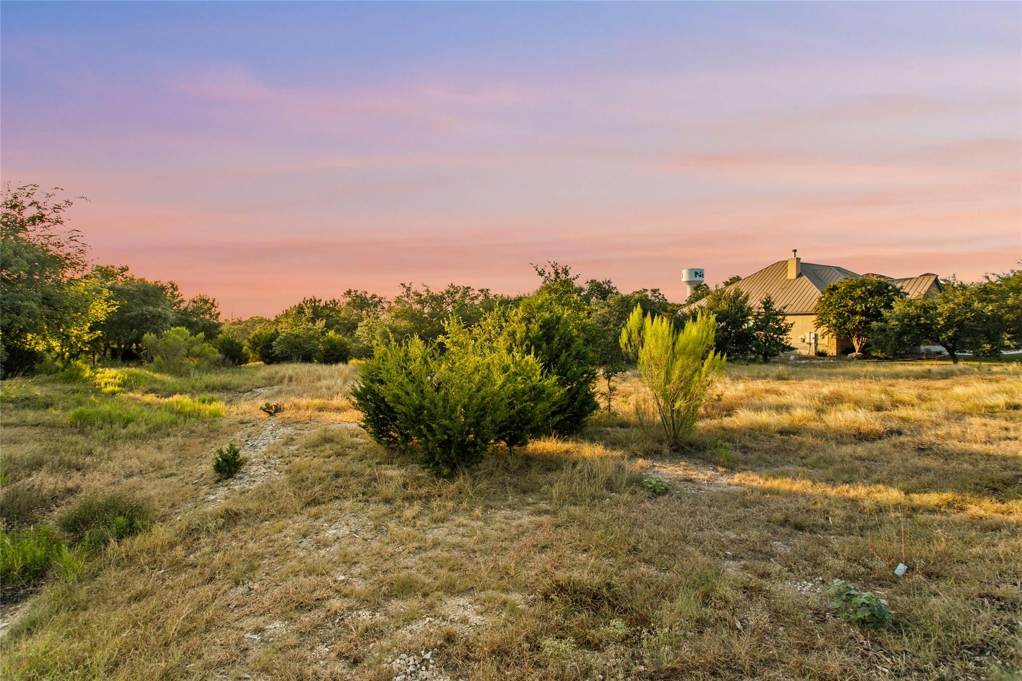 Image 10 of 40 For 322 Lookout Rdg