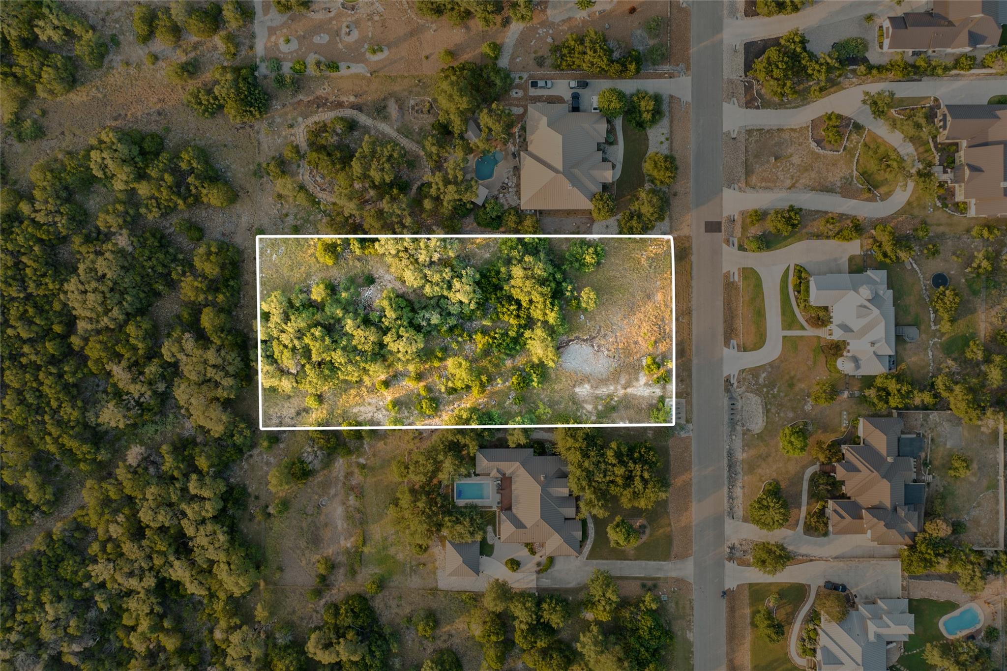 Image 11 of 40 For 322 Lookout Rdg