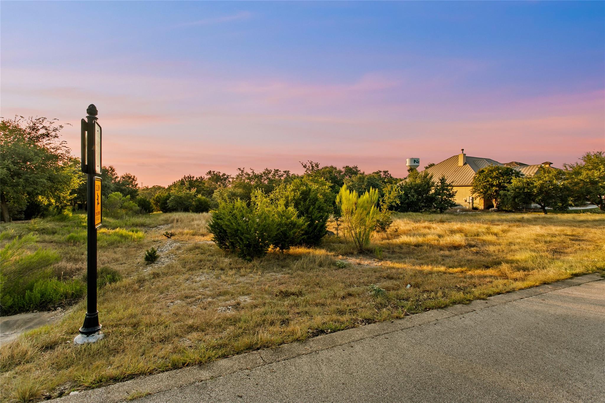 Image 18 of 40 For 322 Lookout Rdg