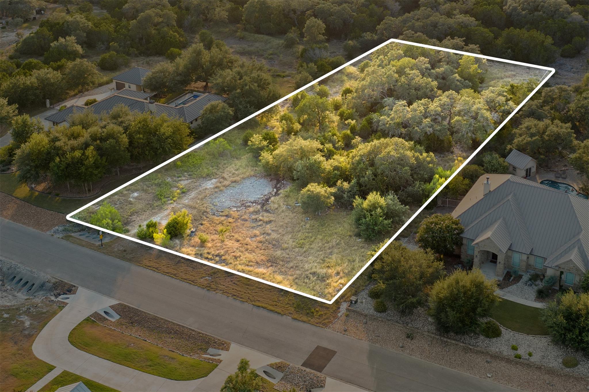 Image 7 of 40 For 322 Lookout Rdg