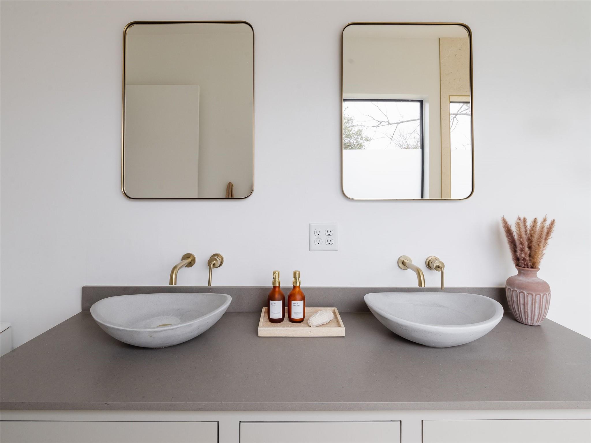 Image 19 of 40 For 1706 Brassie St