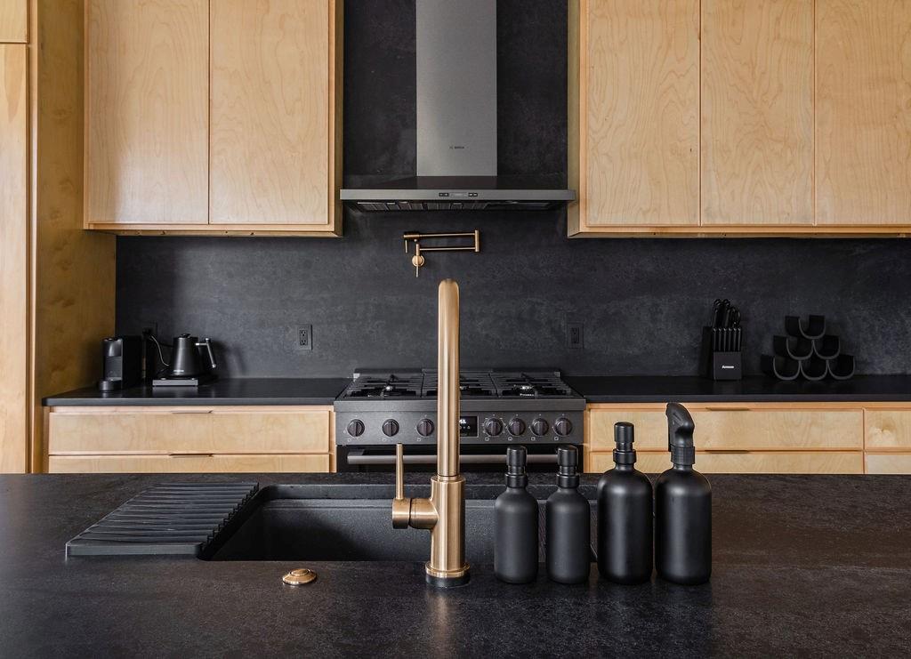 Image 38 of 40 For 1706 Brassie St