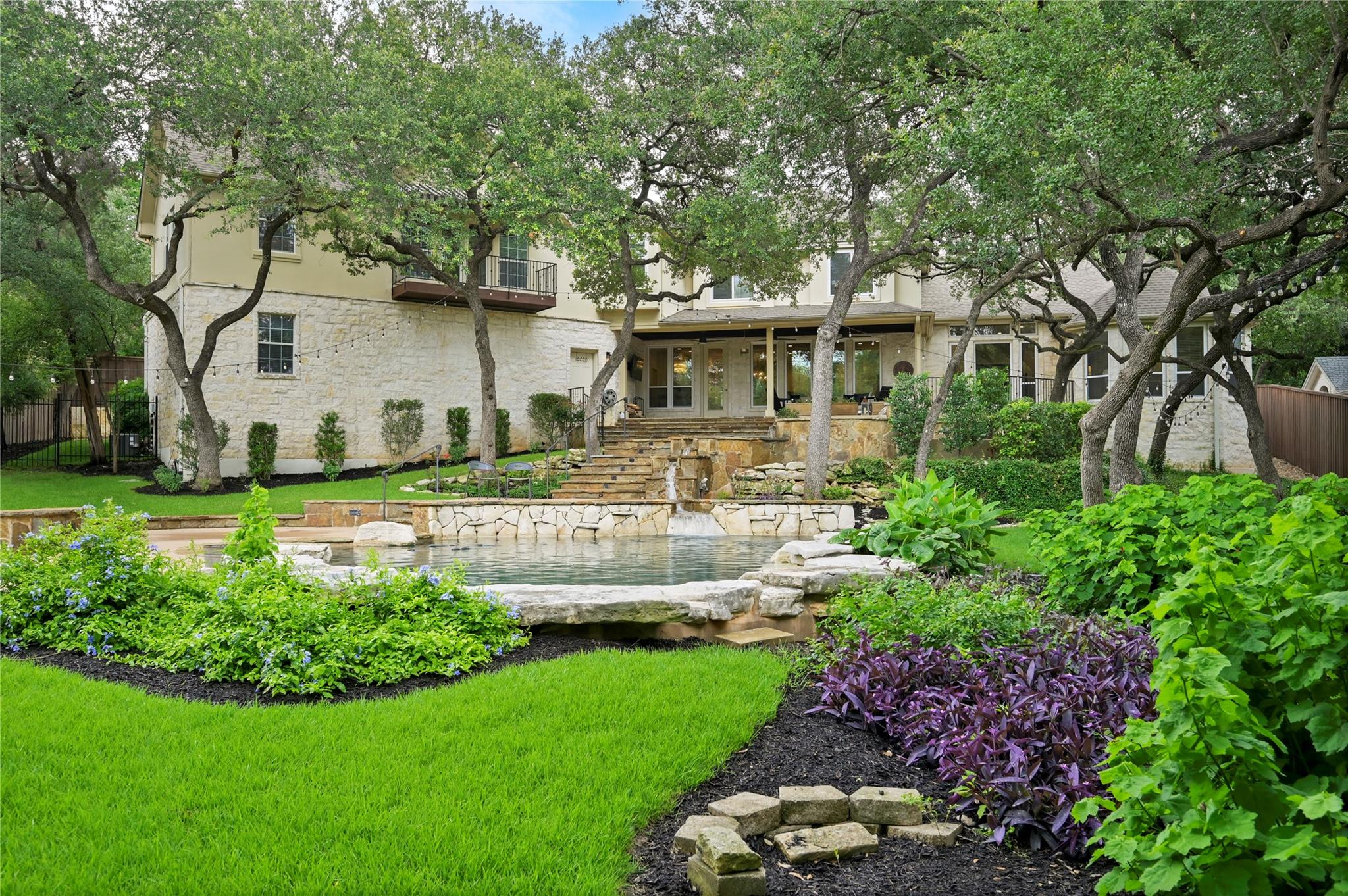 Details for 2704 Regents Park, Austin, TX 78746