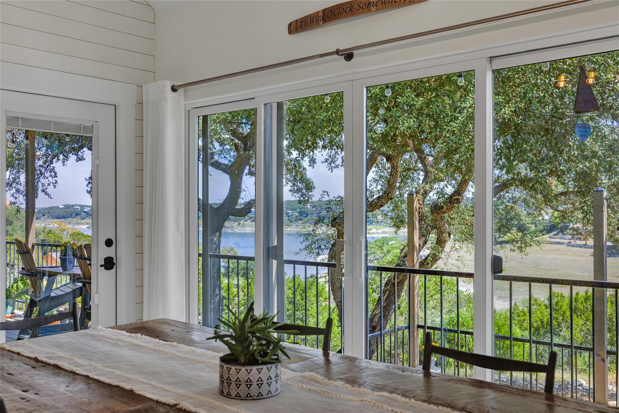 Image 12 of 40 For 1799 Lakeside Dr W