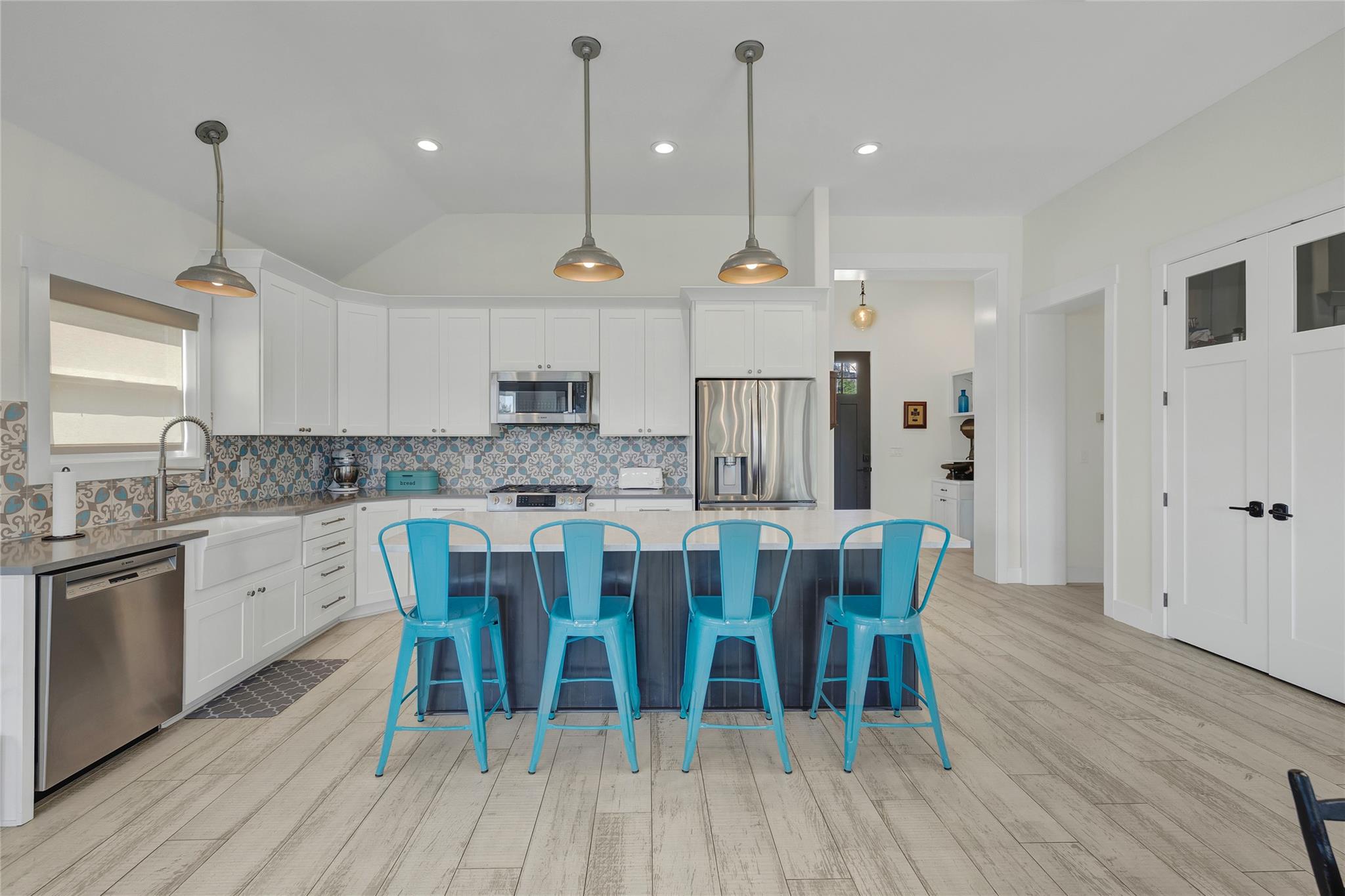 Image 14 of 40 For 1799 Lakeside Dr W