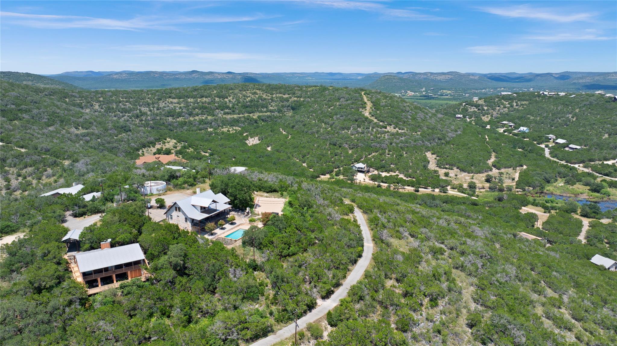 Image 25 of 33 For 360 Bluebonnet Rd