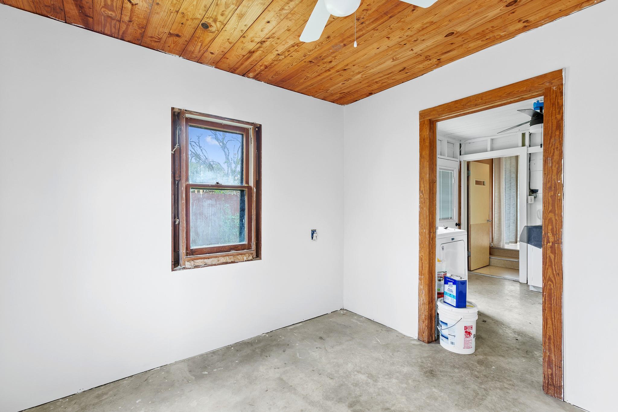 Image 19 of 33 For 803 Peach St