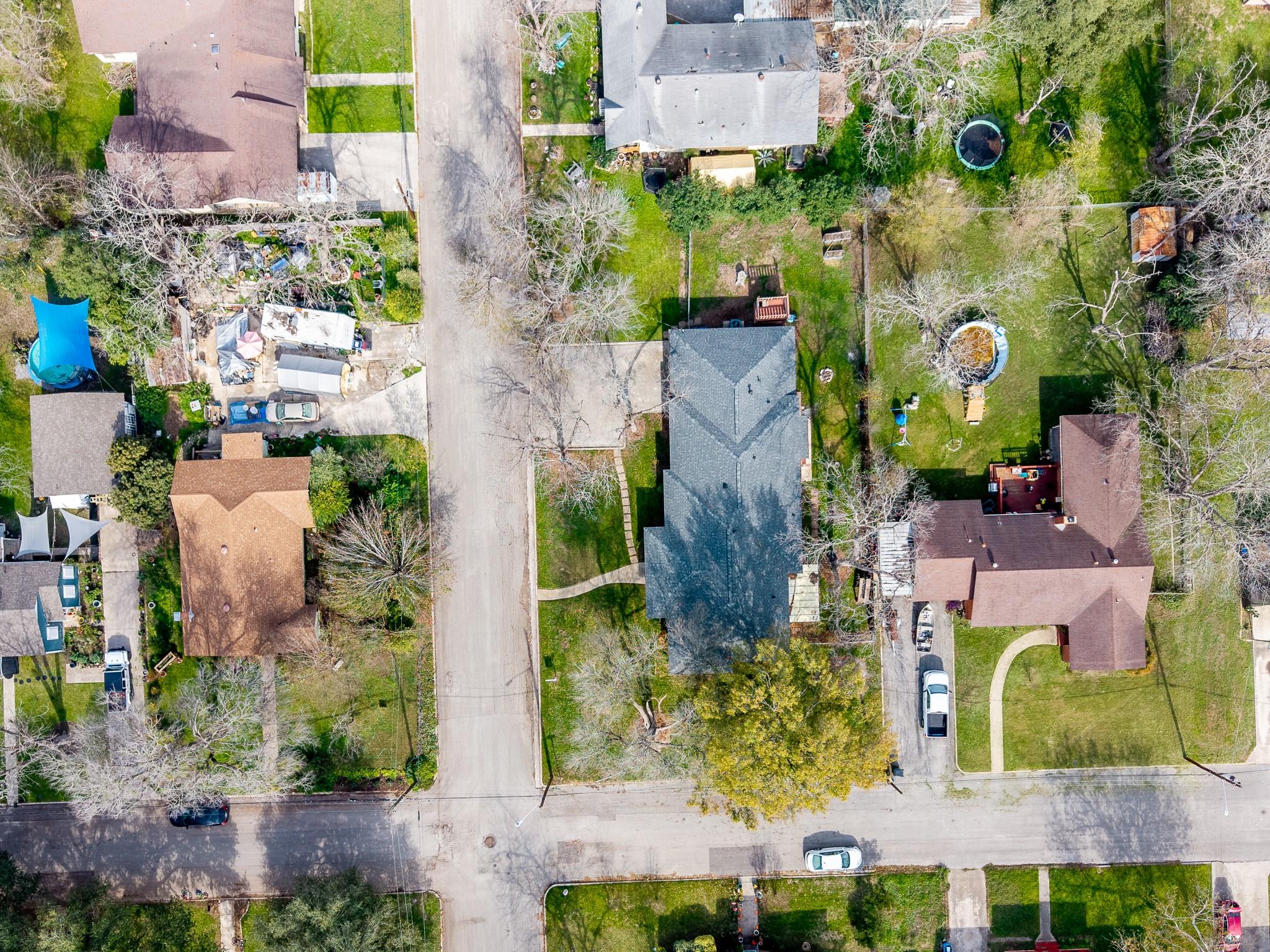 Image 29 of 33 For 803 Peach St