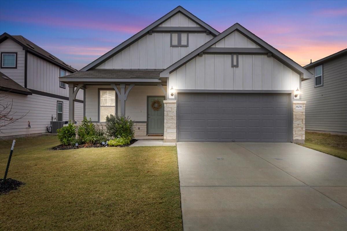 Details for 808 Beacon Hts, Seguin, TX 78155