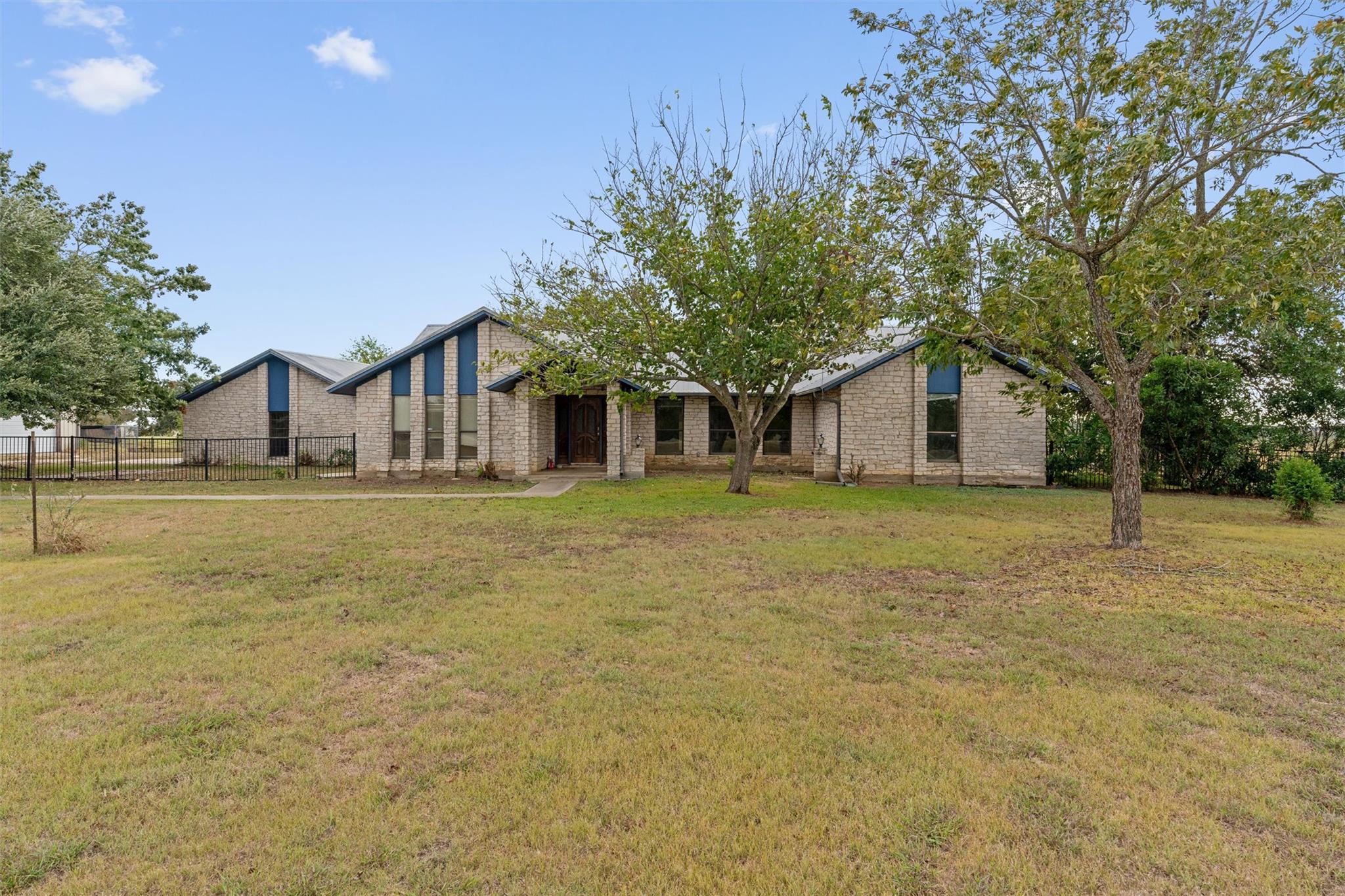 Details for 400 County Road 440 Rds, Thrall, TX 76578