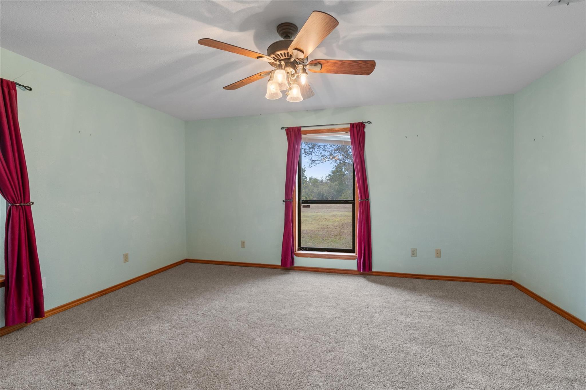 Image 17 of 27 For 400 County Road 440 Rds