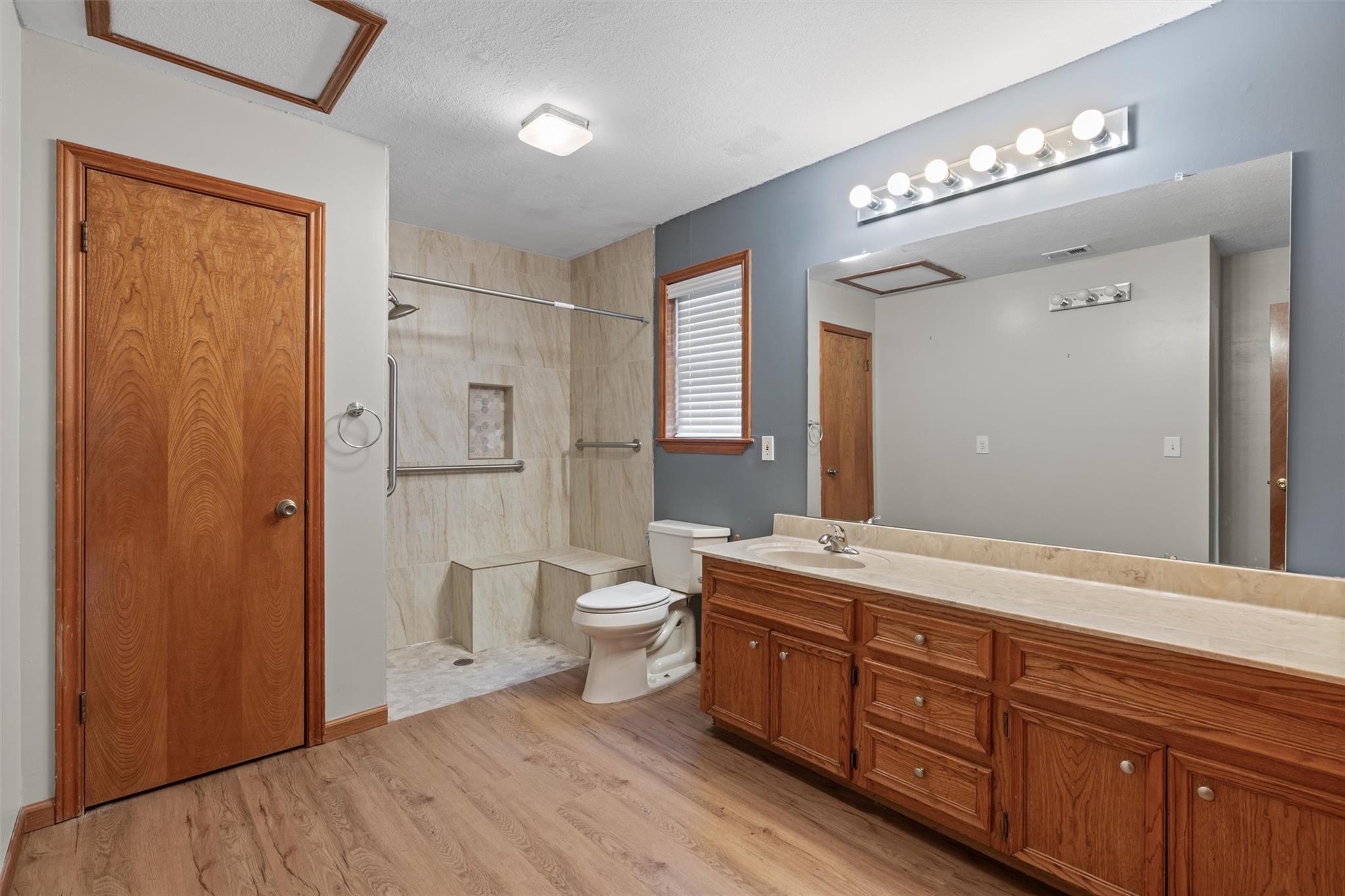 Image 19 of 27 For 400 County Road 440 Rds