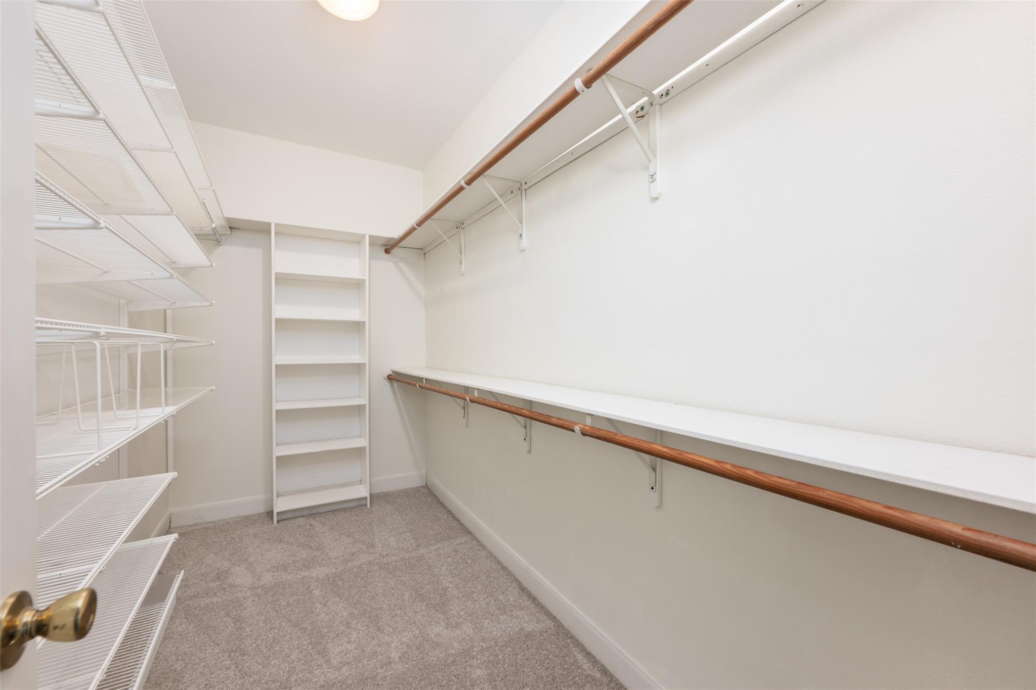 Image 24 of 38 For 4111 Burnet Rd W