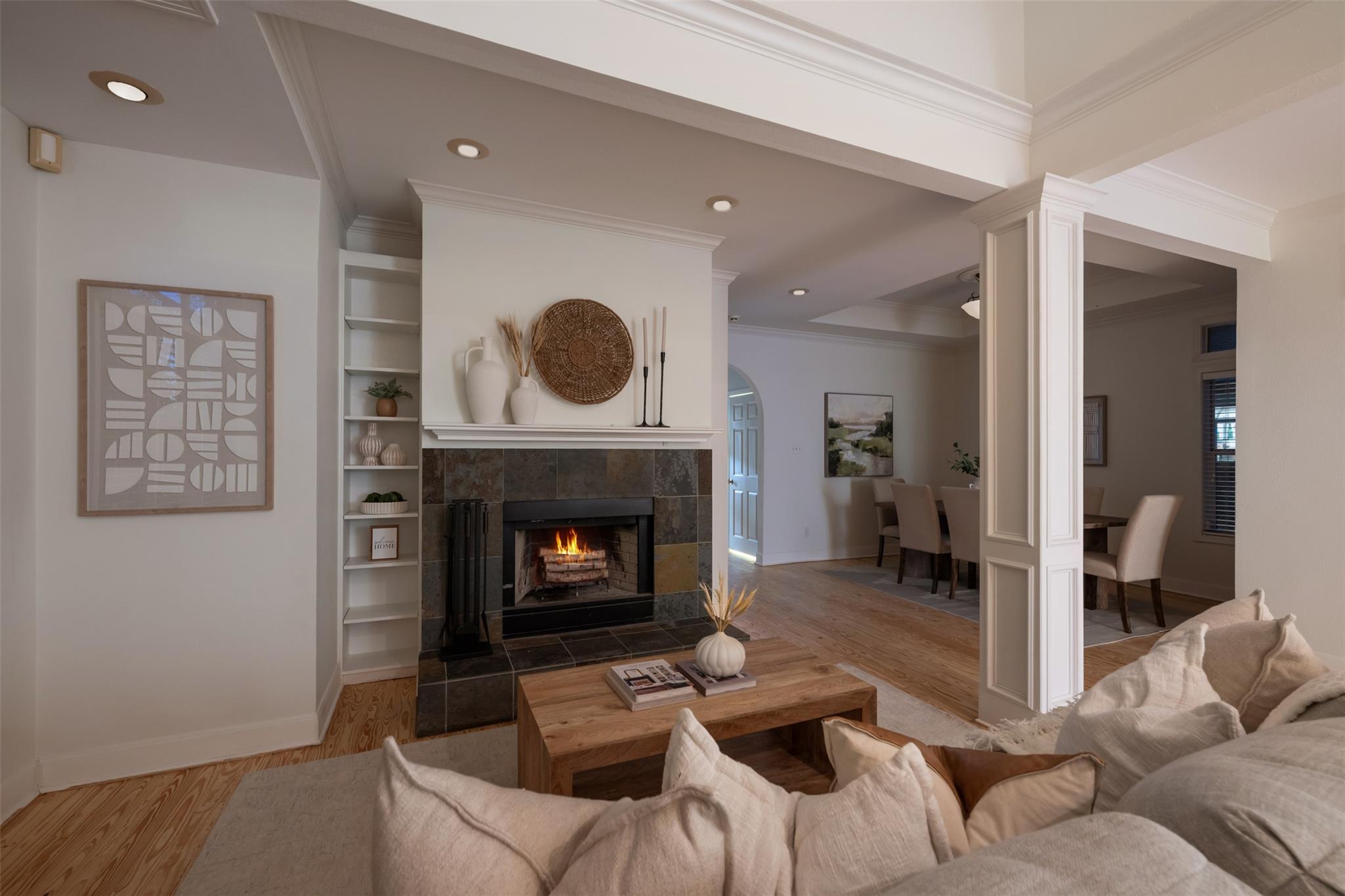 Image 3 of 38 For 4111 Burnet Rd W