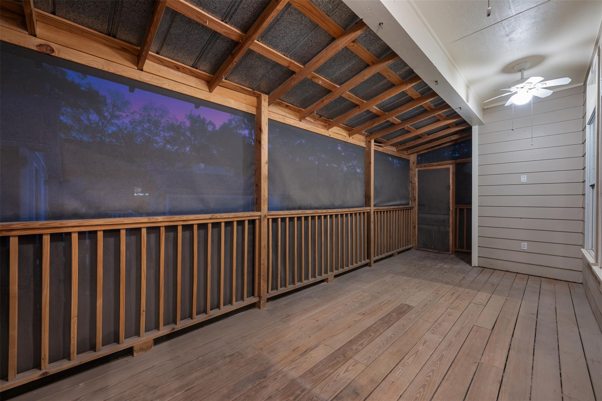 Image 30 of 38 For 4111 Burnet Rd W