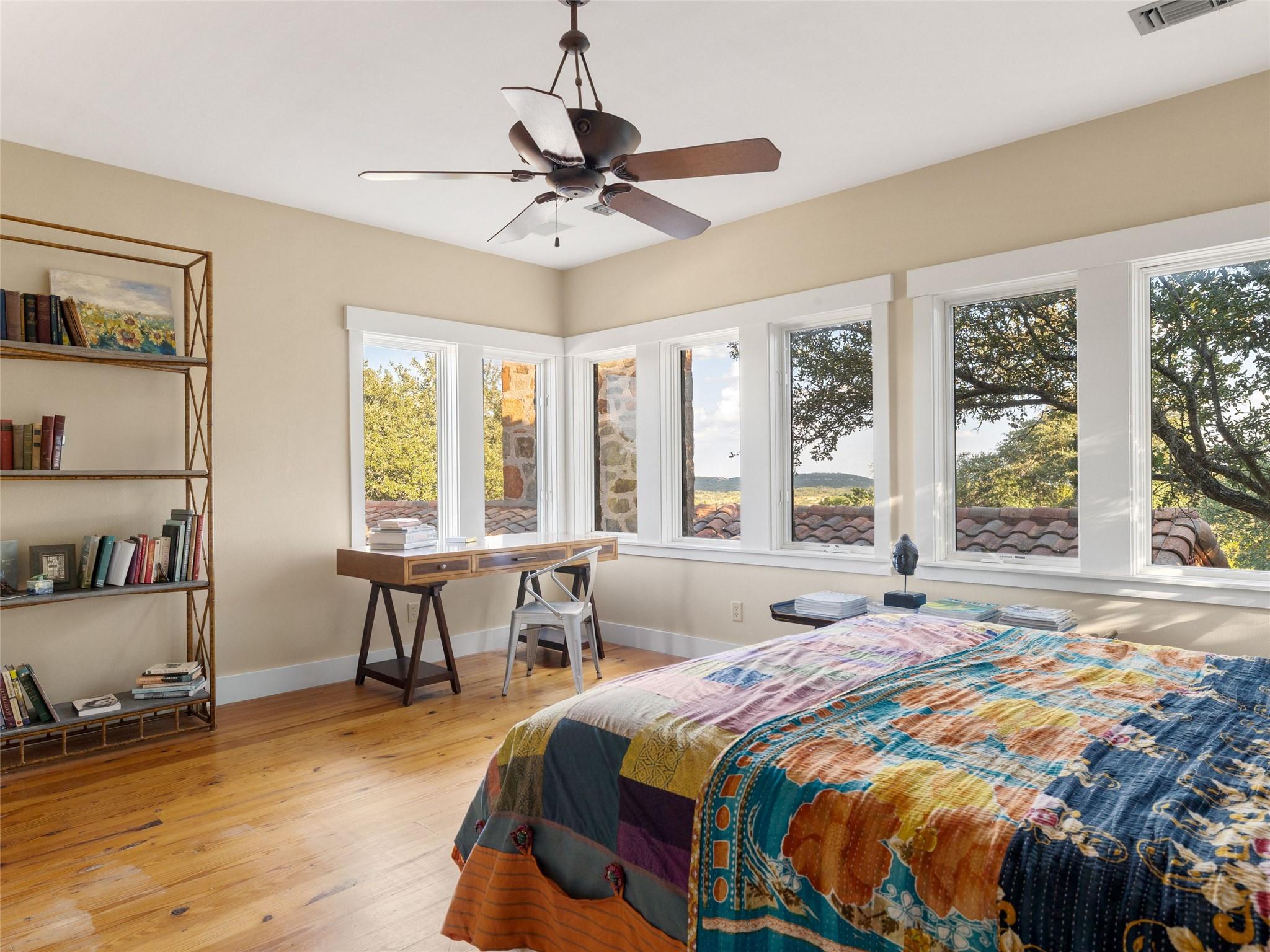 Image 18 of 40 For 5818 Ranch Road 165