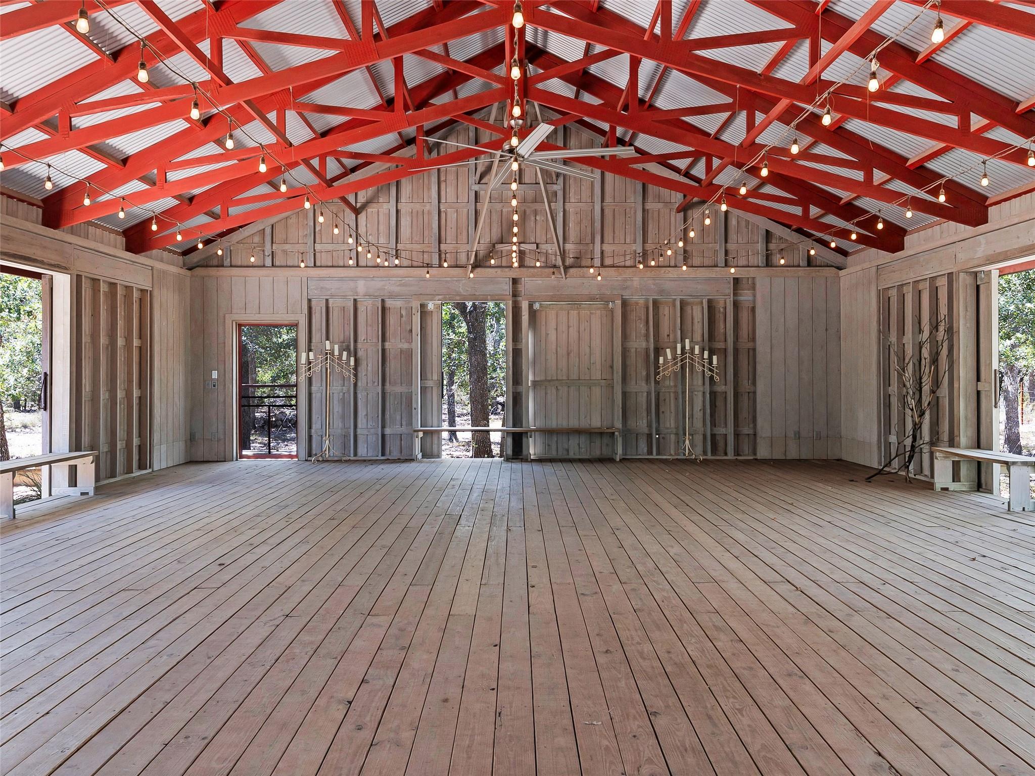 Image 32 of 40 For 5818 Ranch Road 165