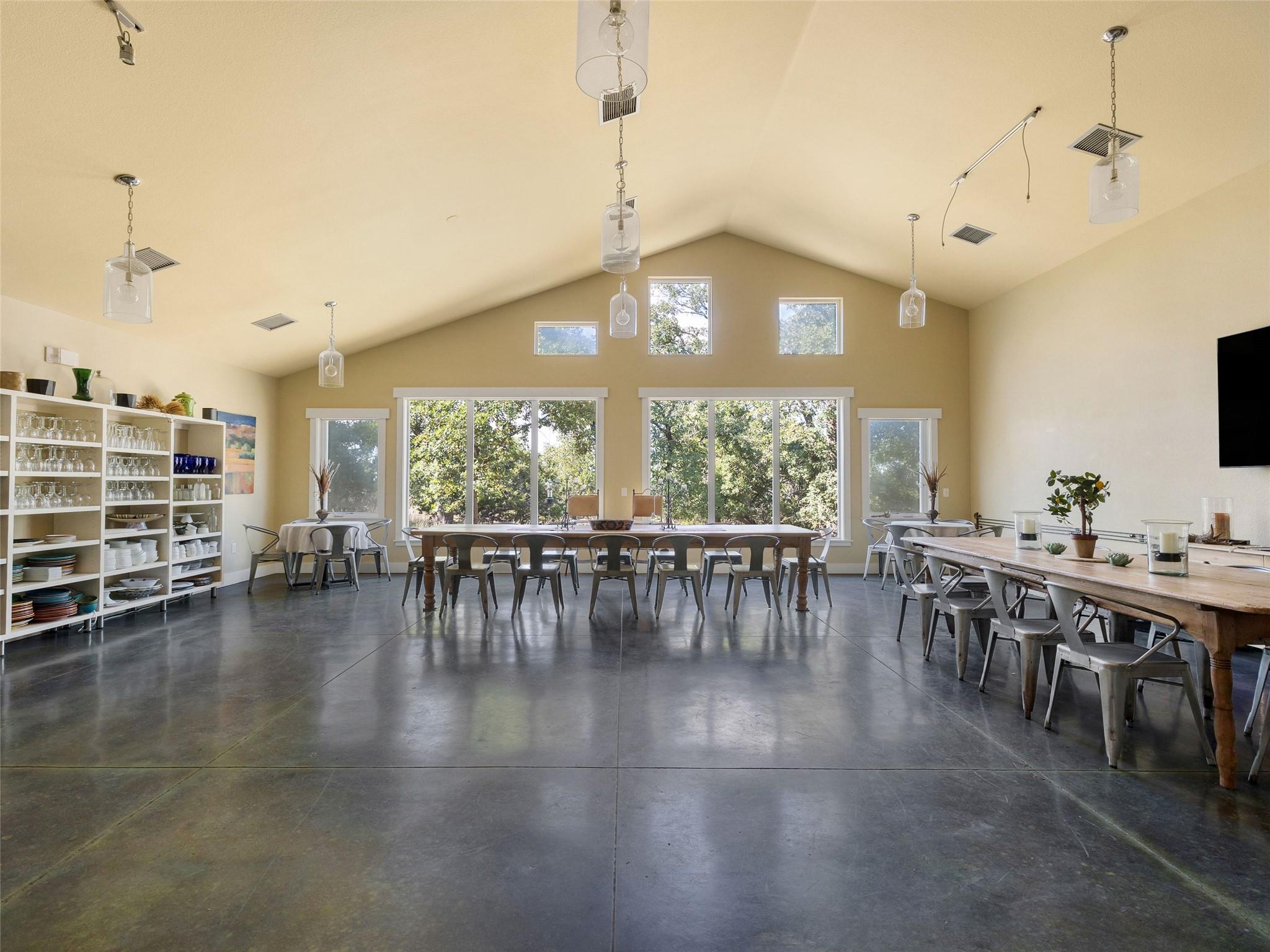 Image 35 of 40 For 5818 Ranch Road 165