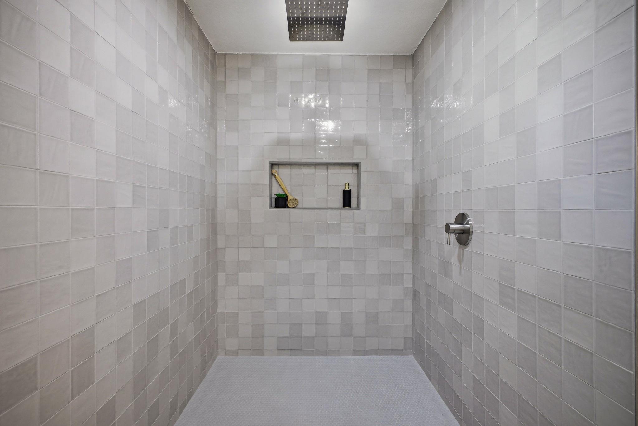 Image 10 of 32 For 6302 Cypress Crk