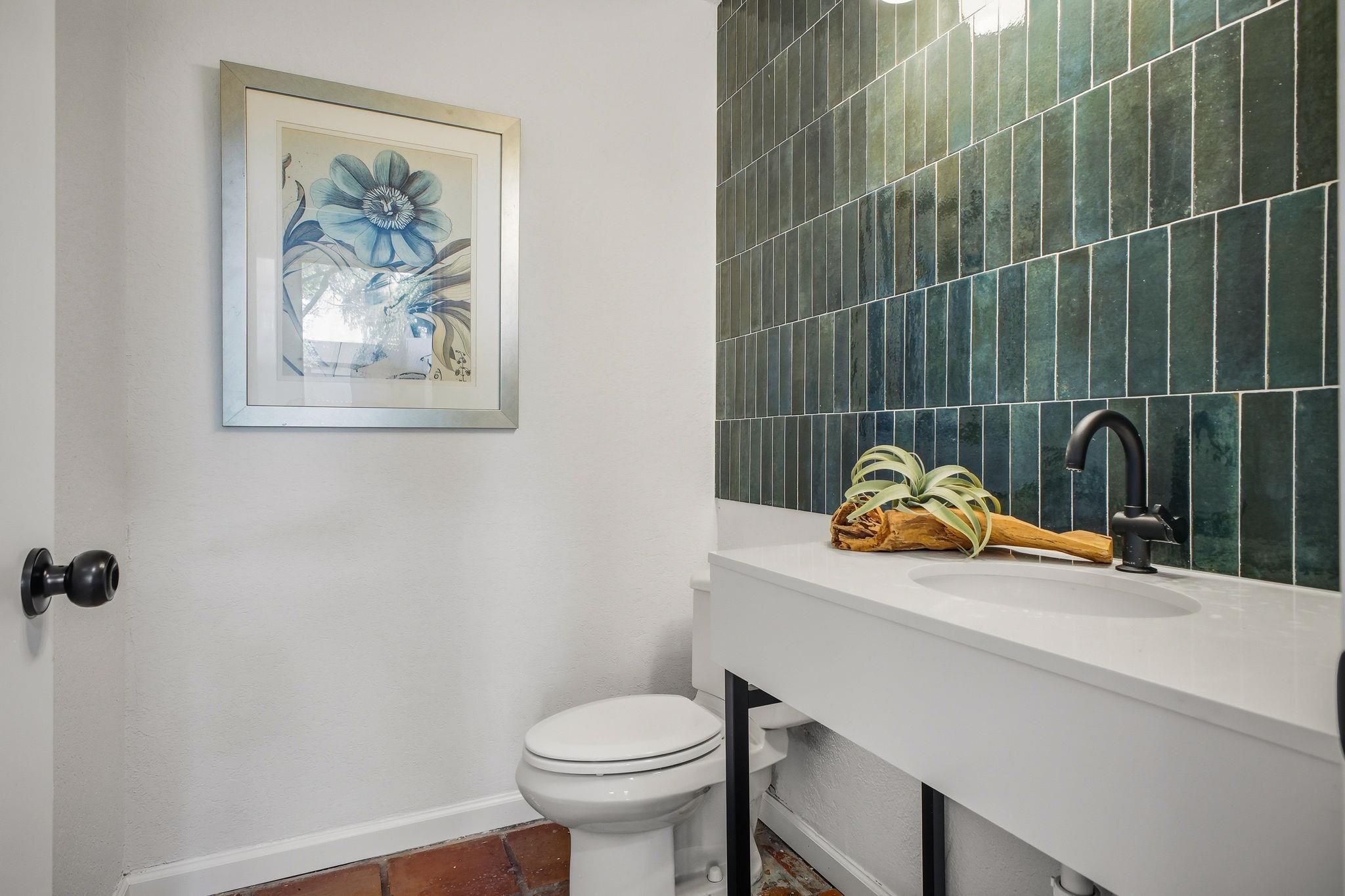 Image 13 of 32 For 6302 Cypress Crk