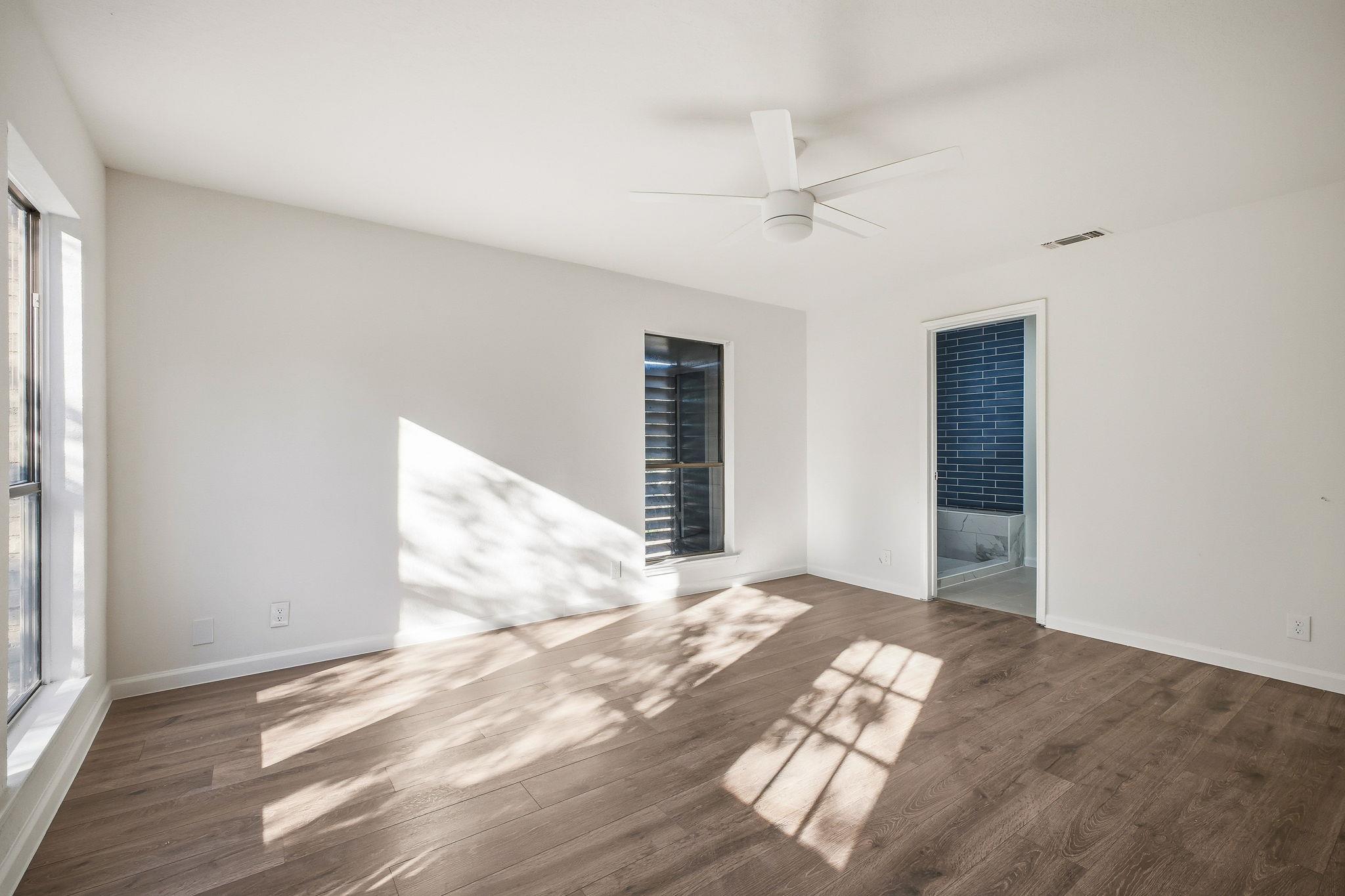 Image 23 of 32 For 6302 Cypress Crk