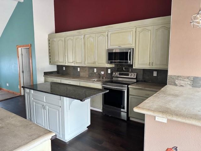 Image 6 of 24 For 6005 Covers Cv