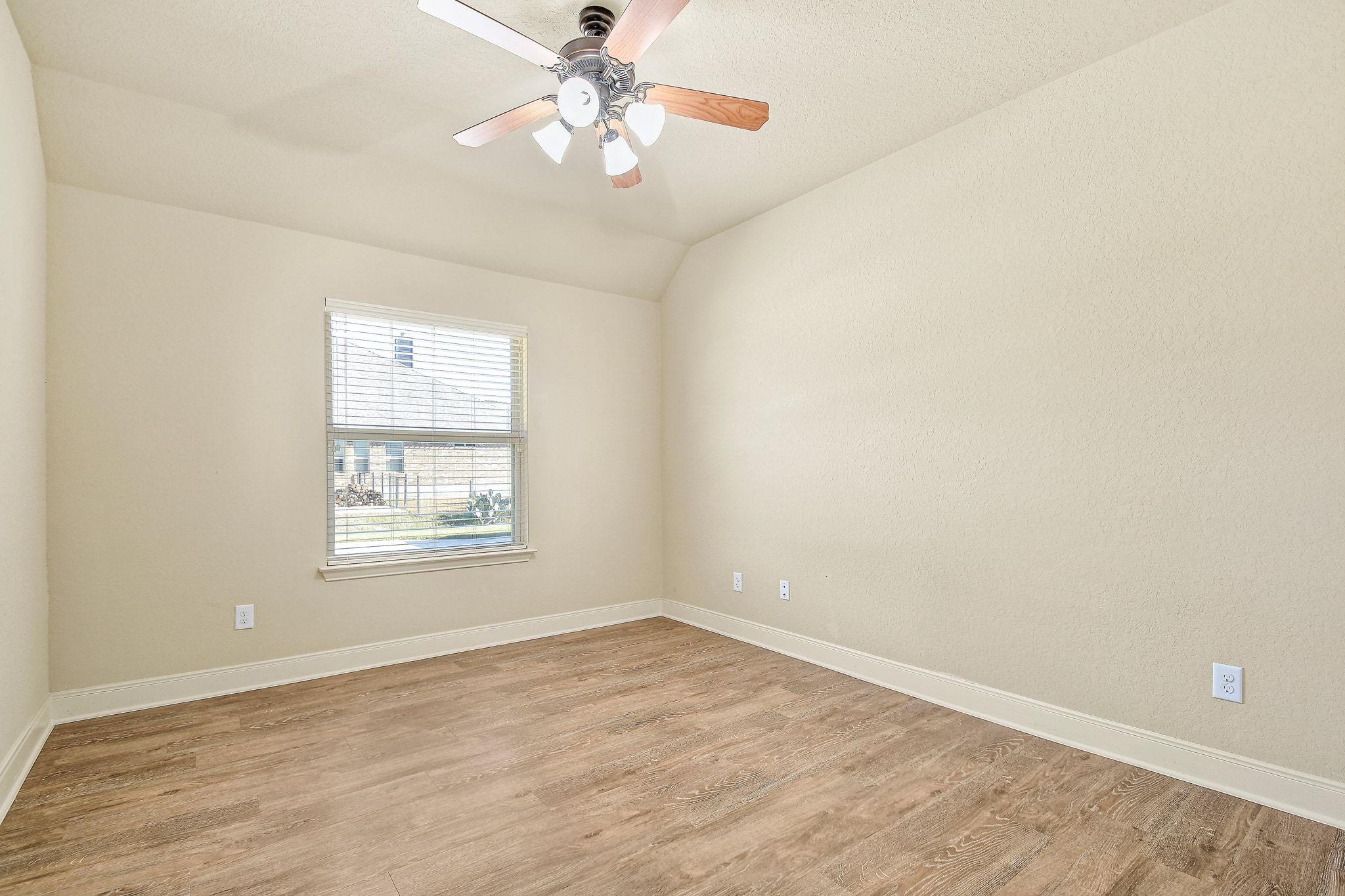 Image 11 of 26 For 136 Gruene Hvn