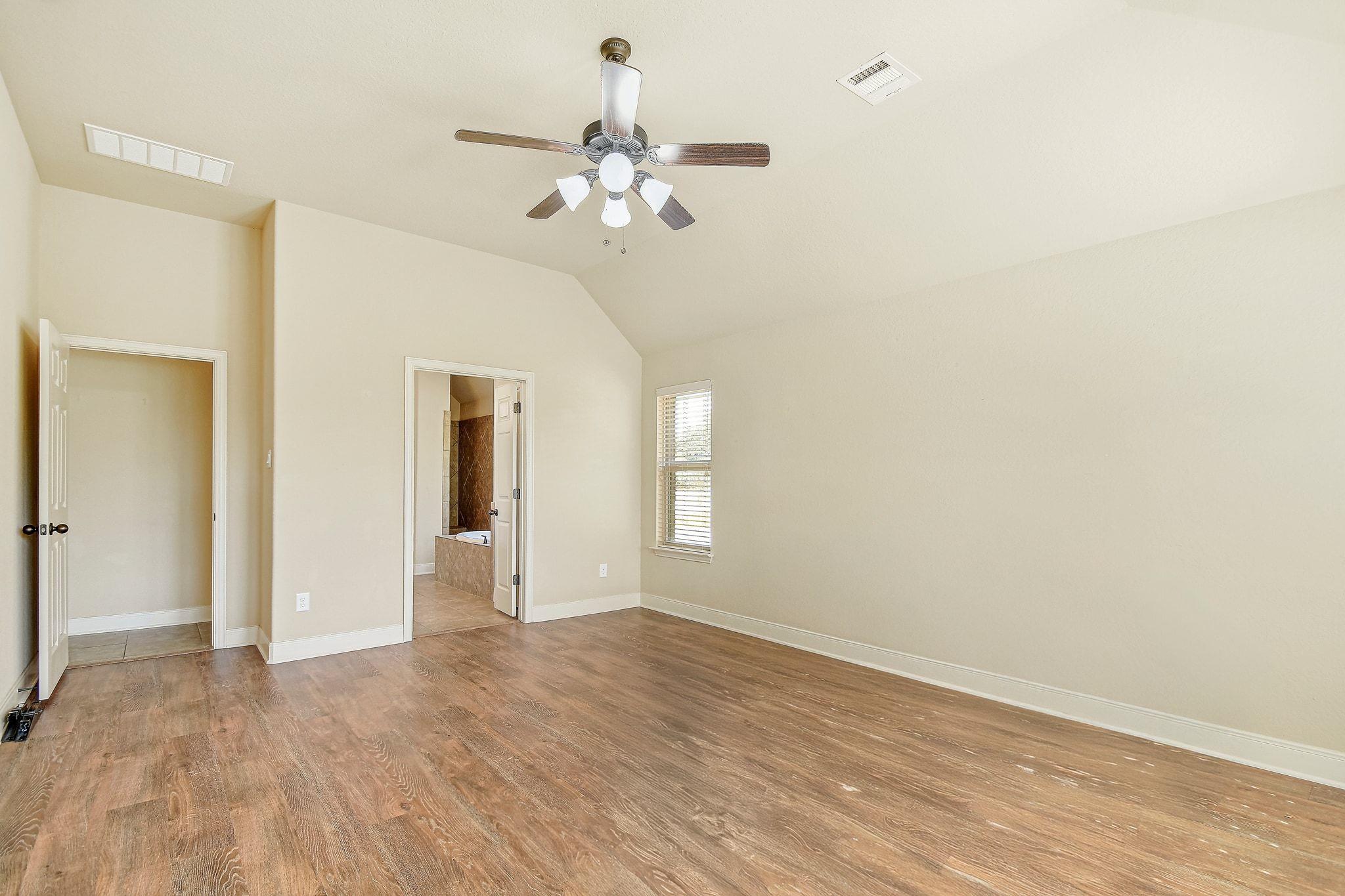 Image 15 of 26 For 136 Gruene Hvn