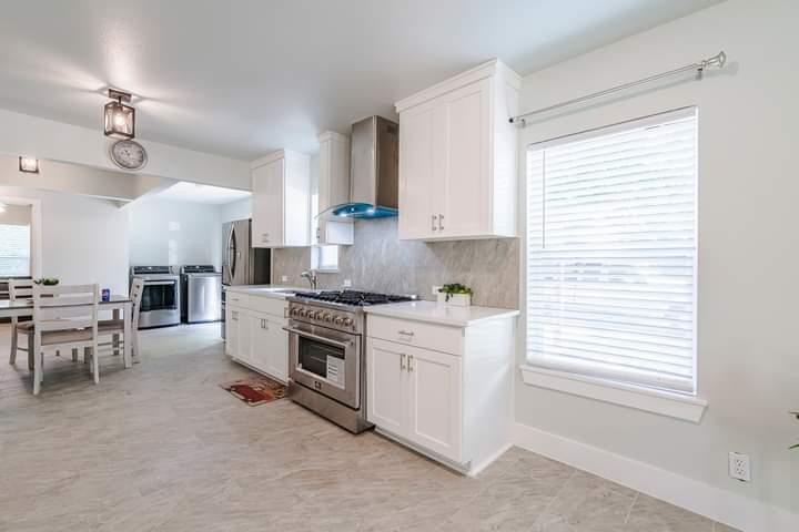 Image 7 of 15 For 1104 Perry Rd