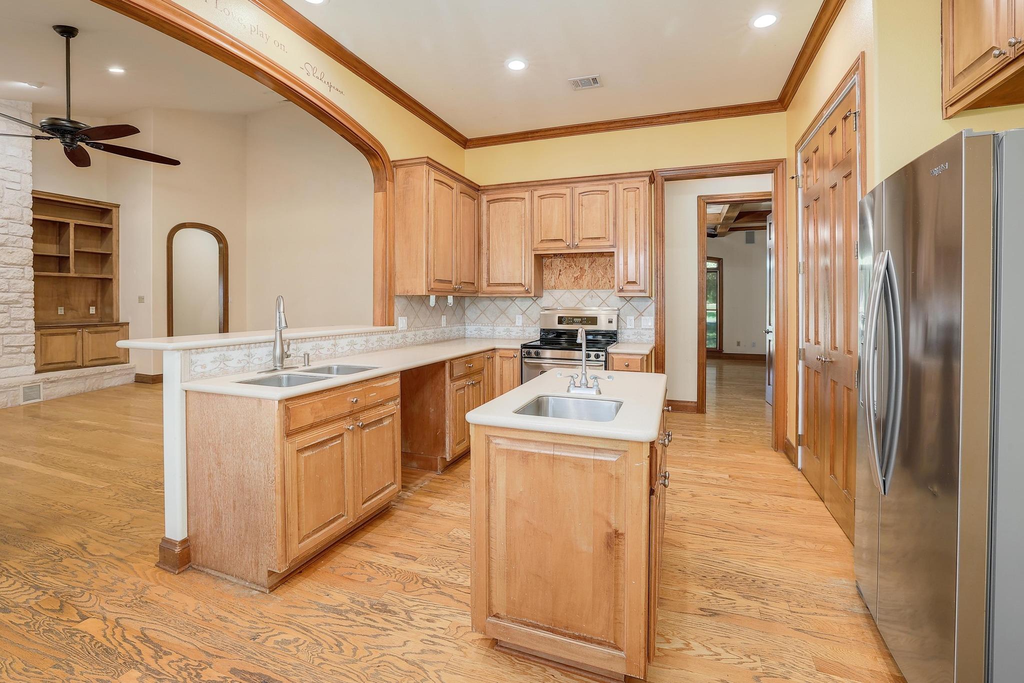 Image 11 of 40 For 3900 Shell Rd