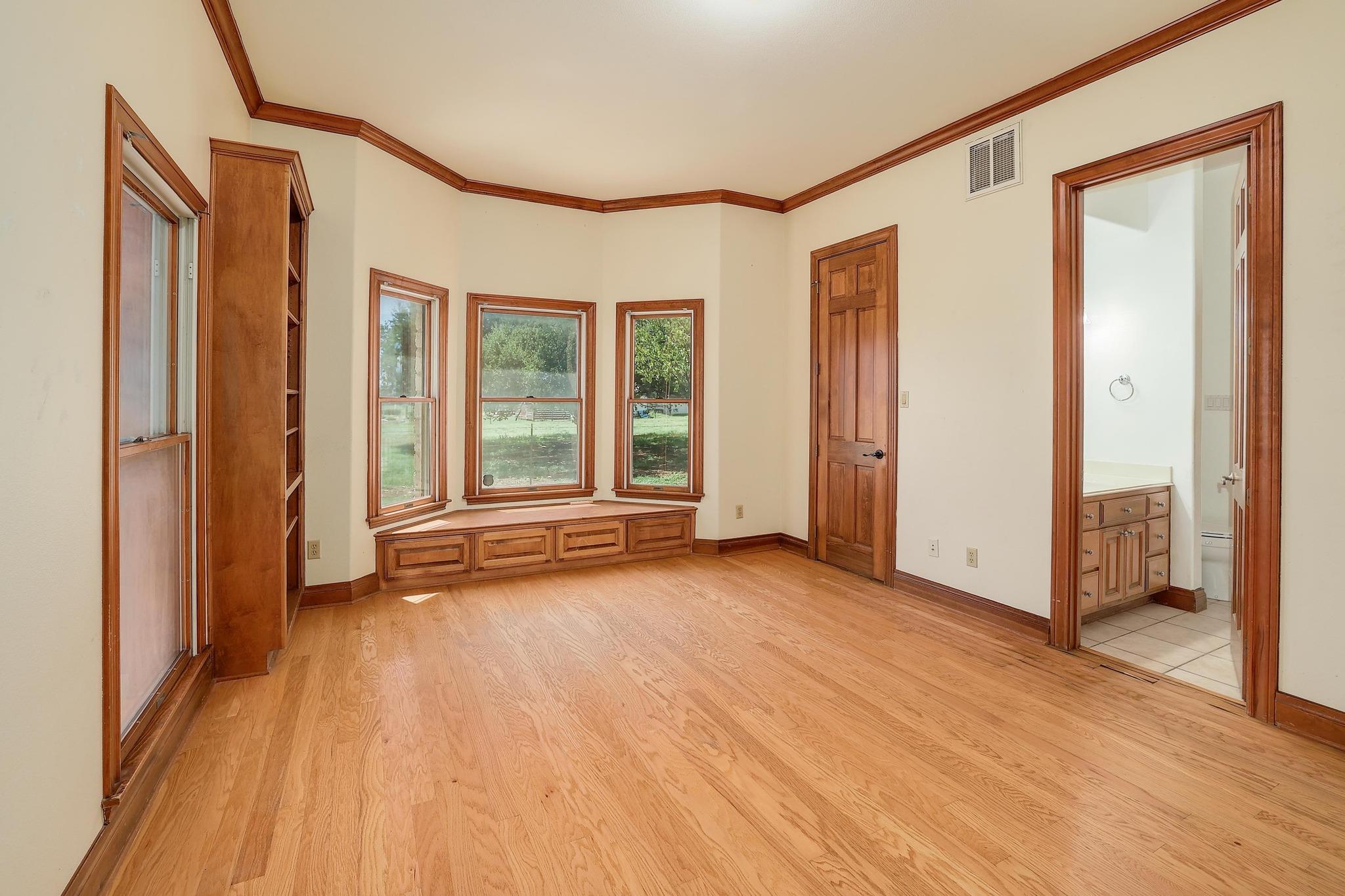 Image 25 of 40 For 3900 Shell Rd