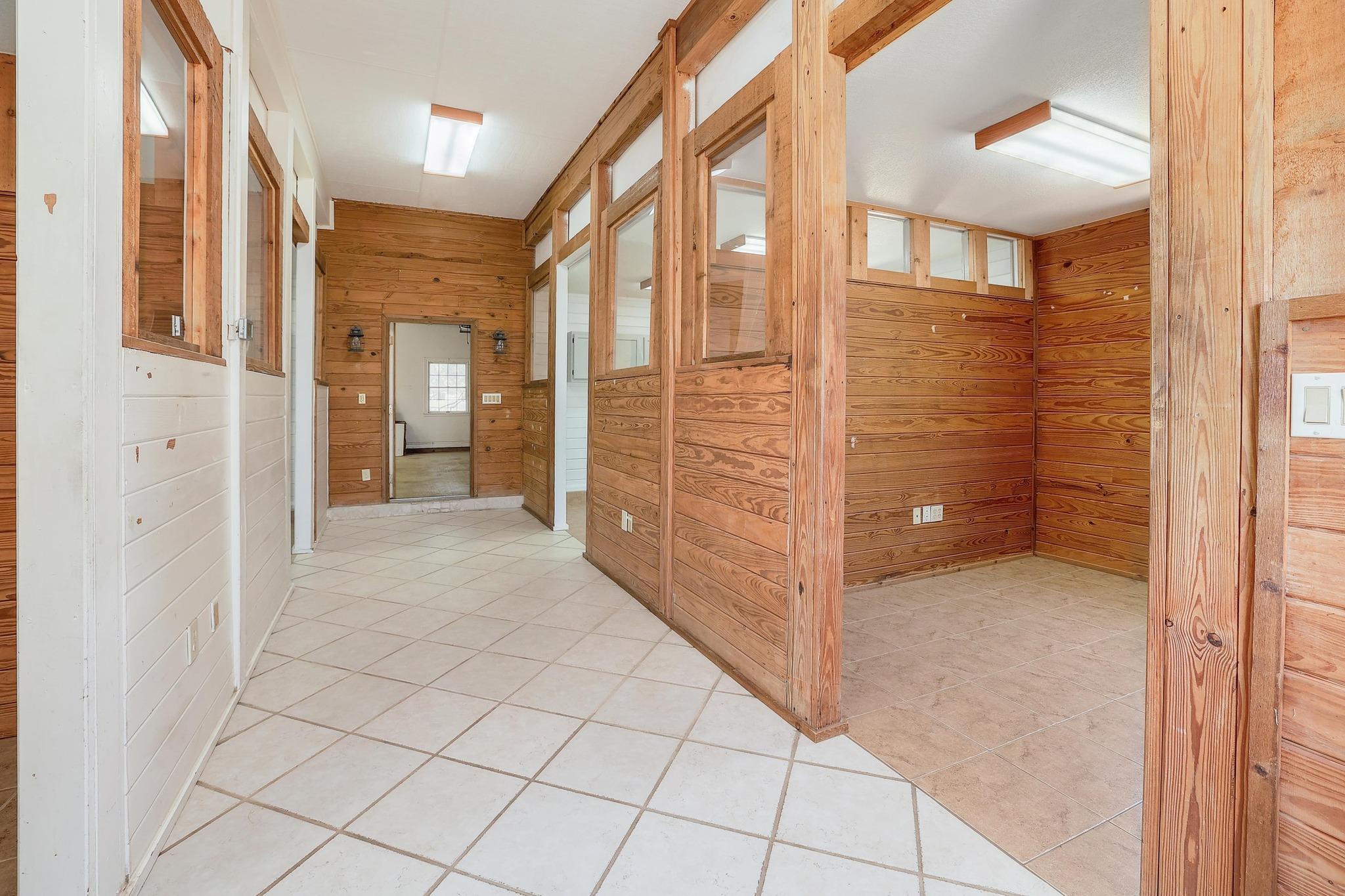 Image 33 of 40 For 3900 Shell Rd