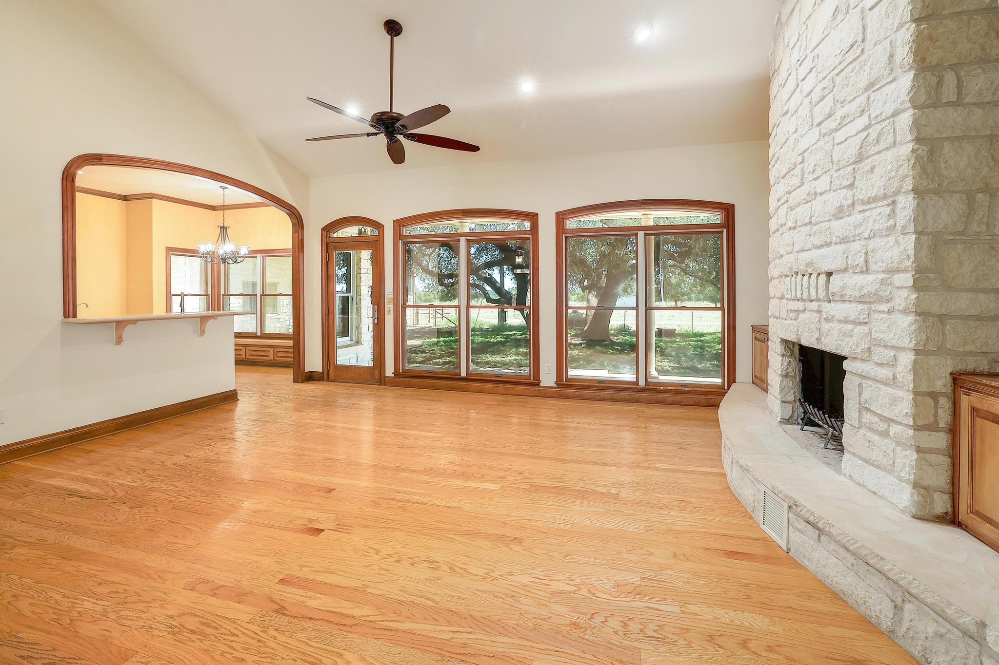 Image 6 of 40 For 3900 Shell Rd