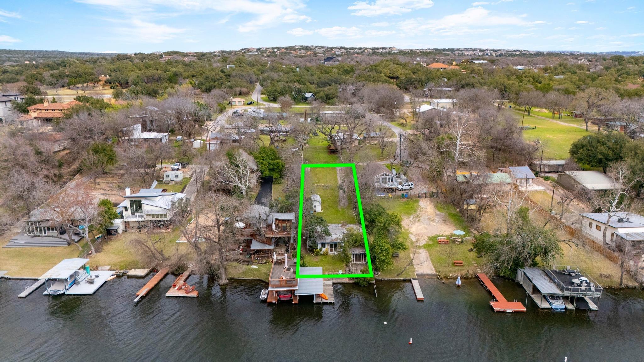 Image 11 of 26 For 13003 On The Lake Rd