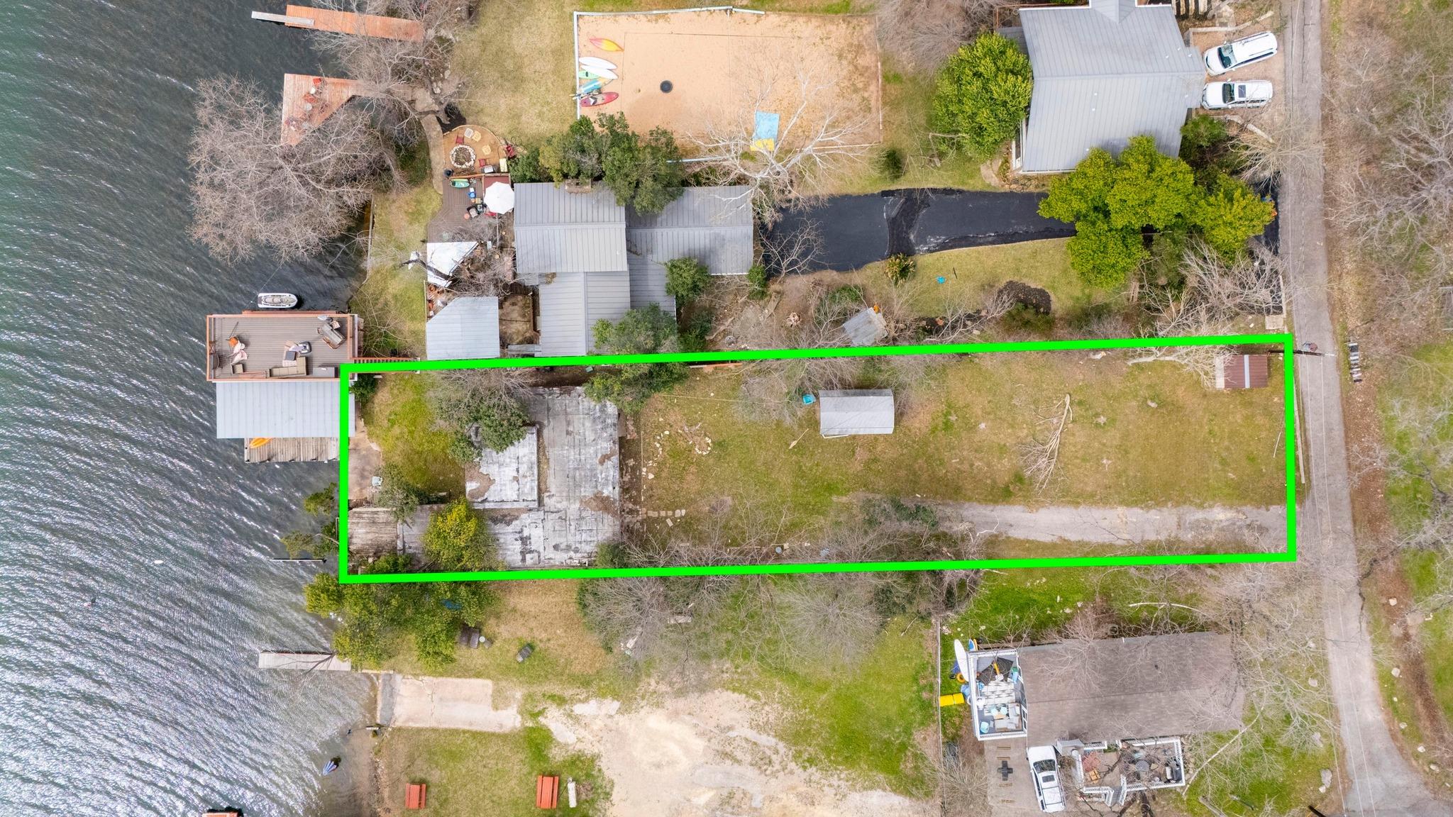 Image 12 of 26 For 13003 On The Lake Rd