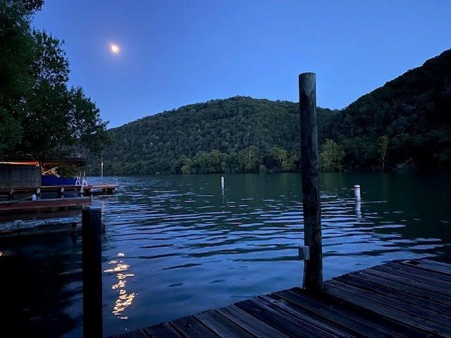 Image 5 of 26 For 13003 On The Lake Rd