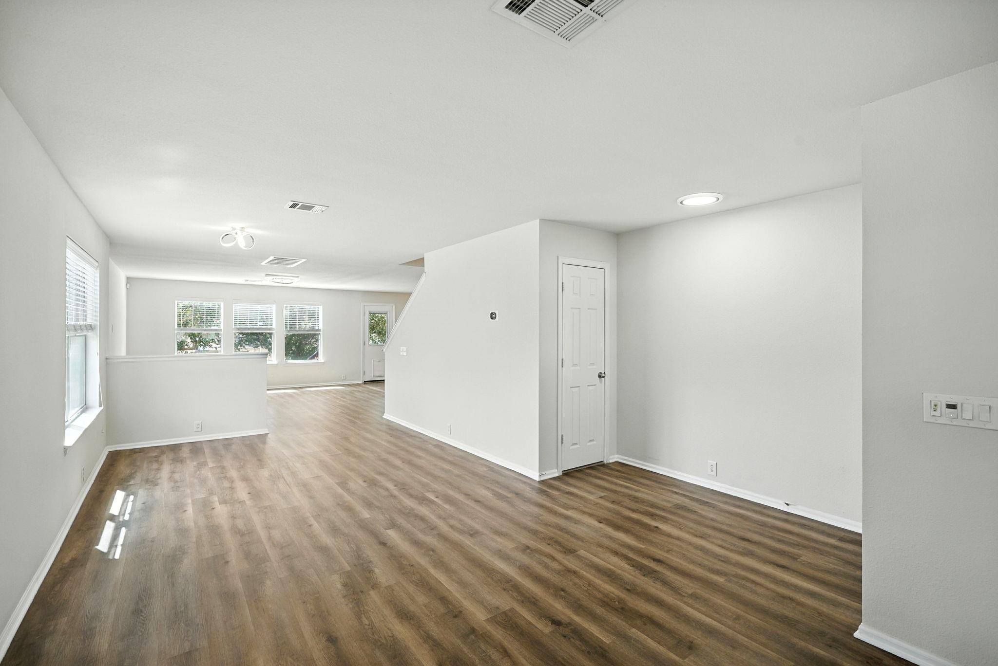 Image 10 of 40 For 9330 Hanover Cv