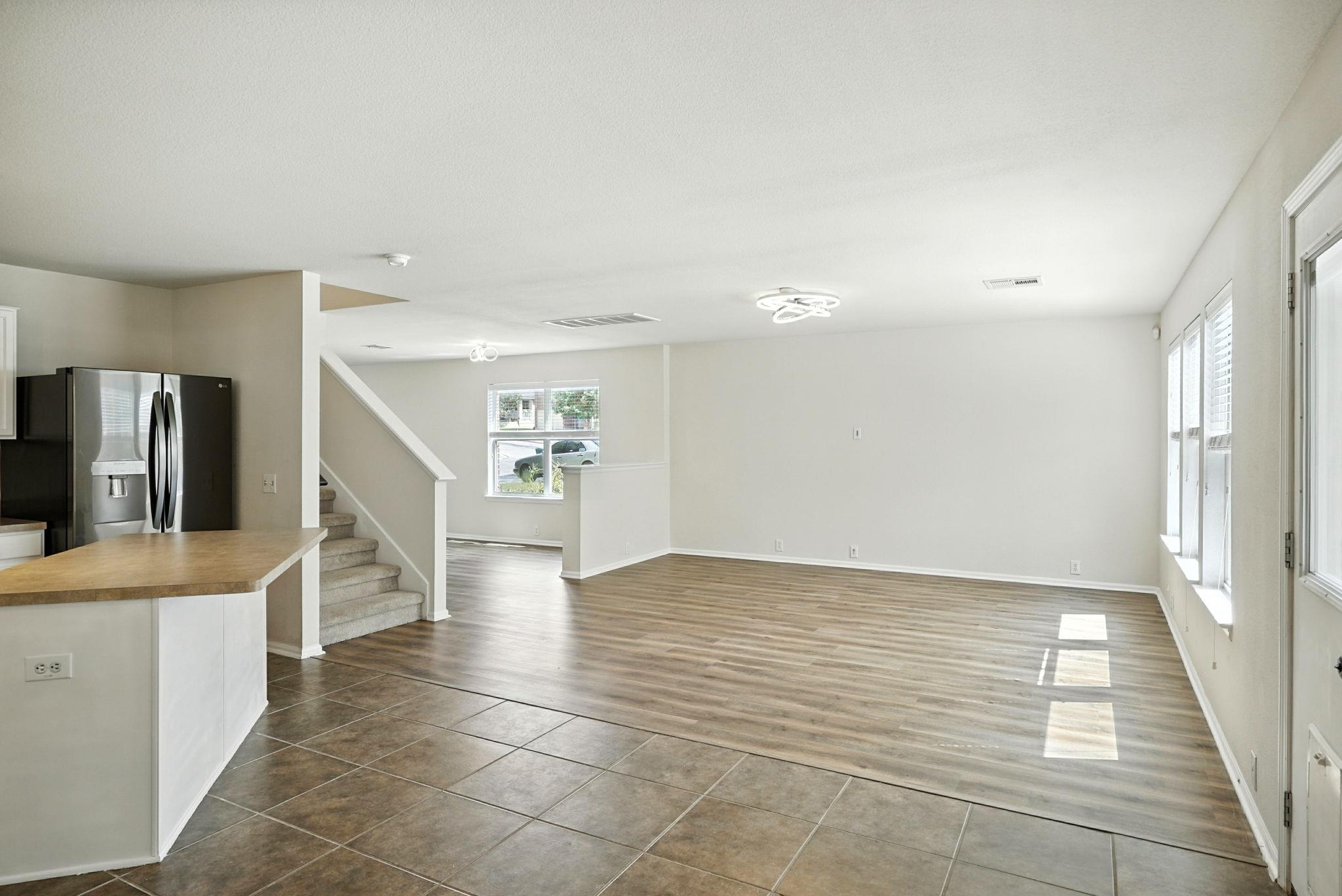 Image 15 of 40 For 9330 Hanover Cv