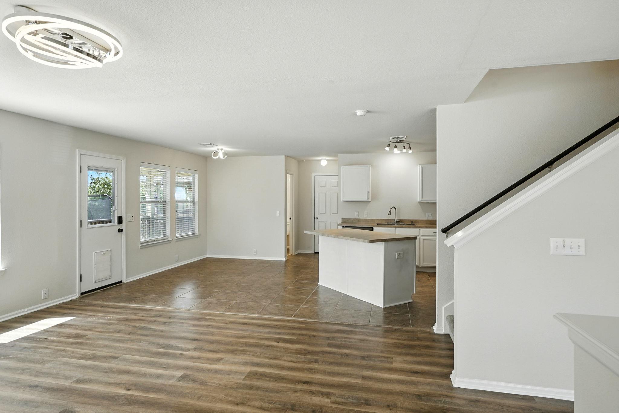 Image 16 of 40 For 9330 Hanover Cv