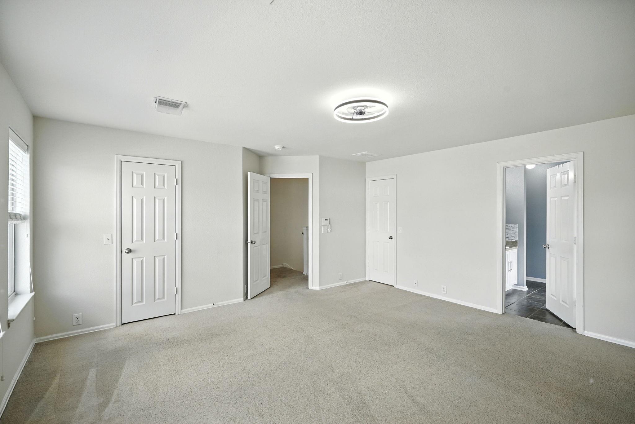 Image 32 of 40 For 9330 Hanover Cv