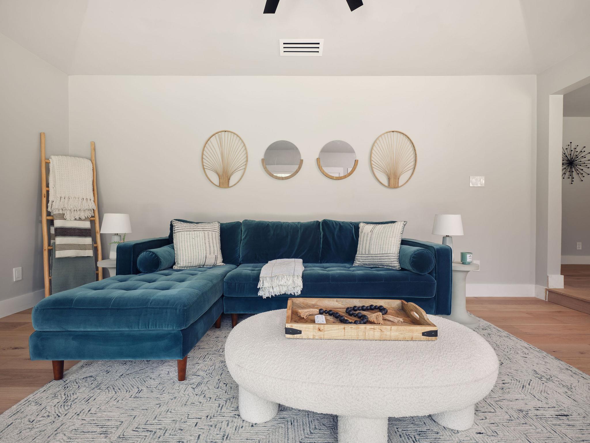 Image 10 of 36 For 8704 Balcones Club Dr