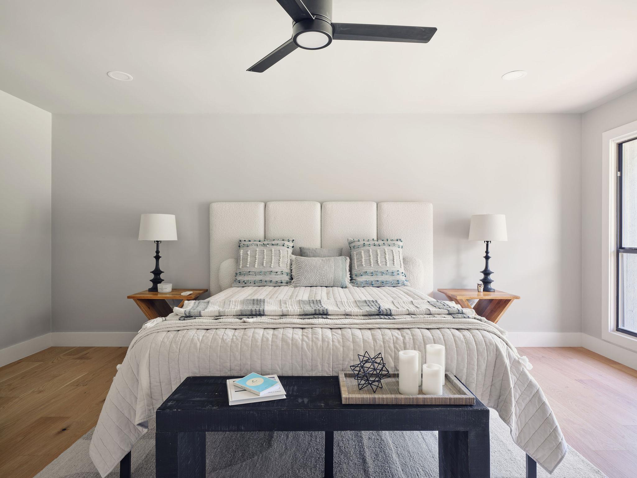 Image 20 of 36 For 8704 Balcones Club Dr